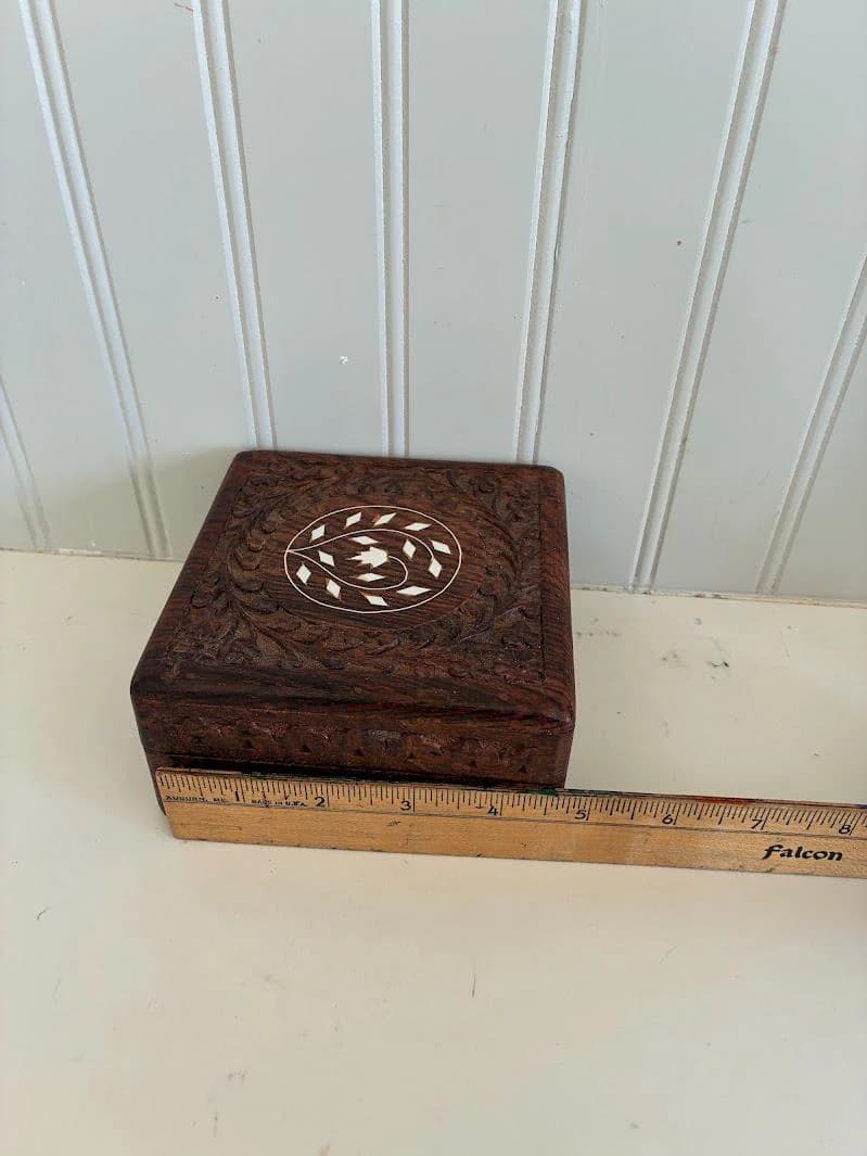 Vintage carved wooden square jewelry/Trinket box - image 3