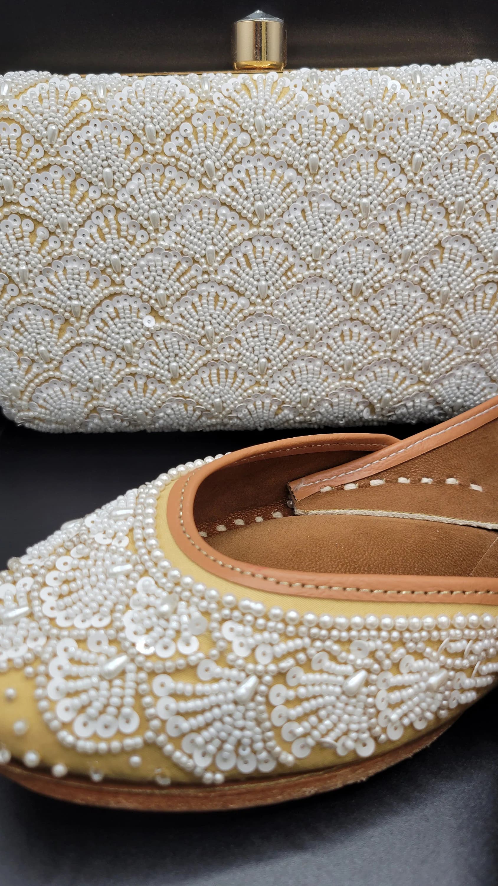 Jutti and clutch combo/punjabi jutti/khussa/Indian shoes - image 4