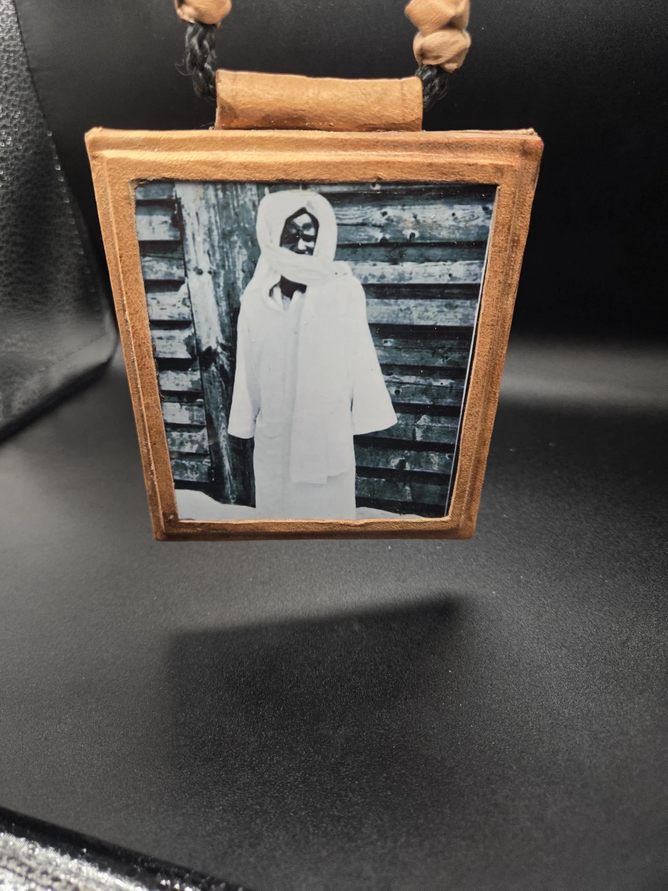 Djhill Necklace Pendant Holy Prayer All White Leather Design Holy Saints Mouride Brotherhood. Serigne Touba Holy Prayer Djhill Pendants - image 5