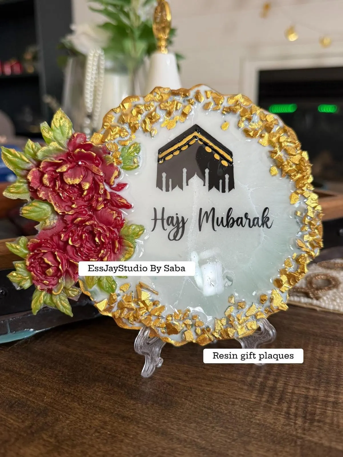 Hajj Mubarak Kaaba Resin Plaque with Rose Design – Custom Text Keepsake - image 2