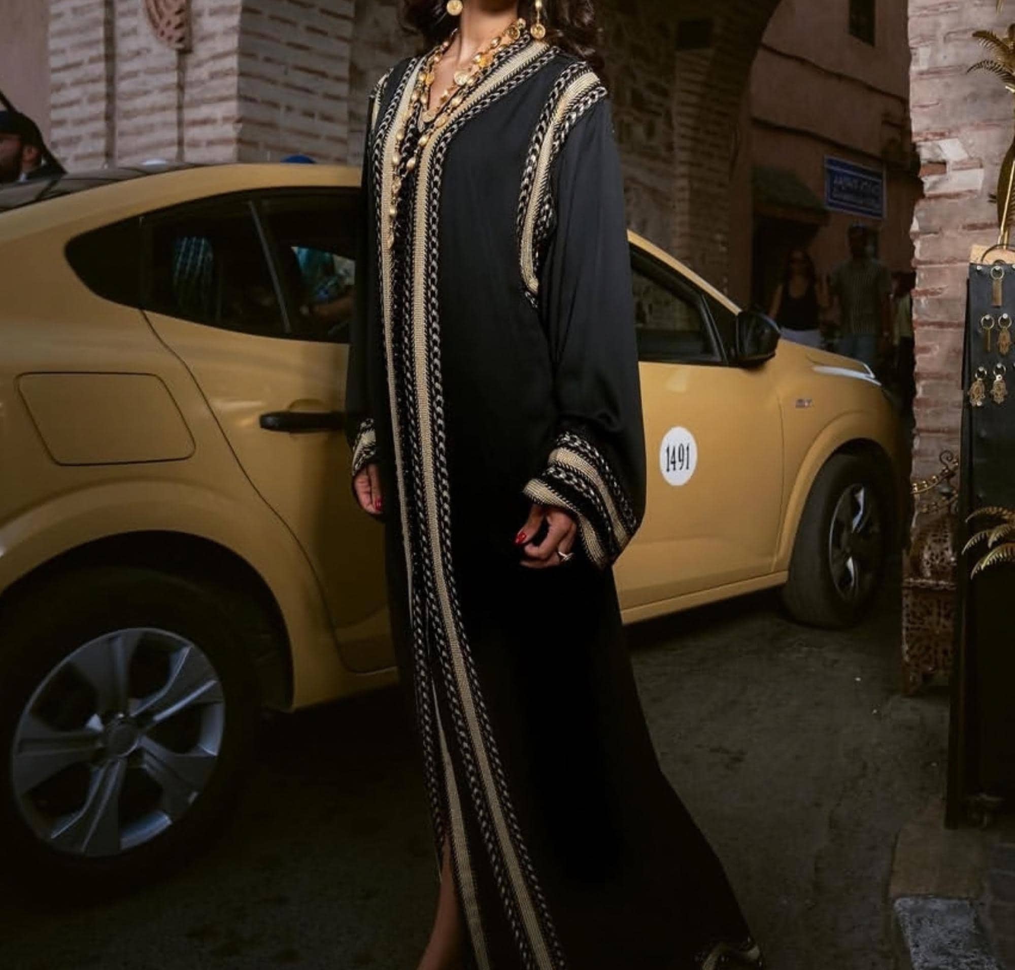 Luxurious Black Takchita – Highly refined Moroccan caftan for all special occasions. - image 5