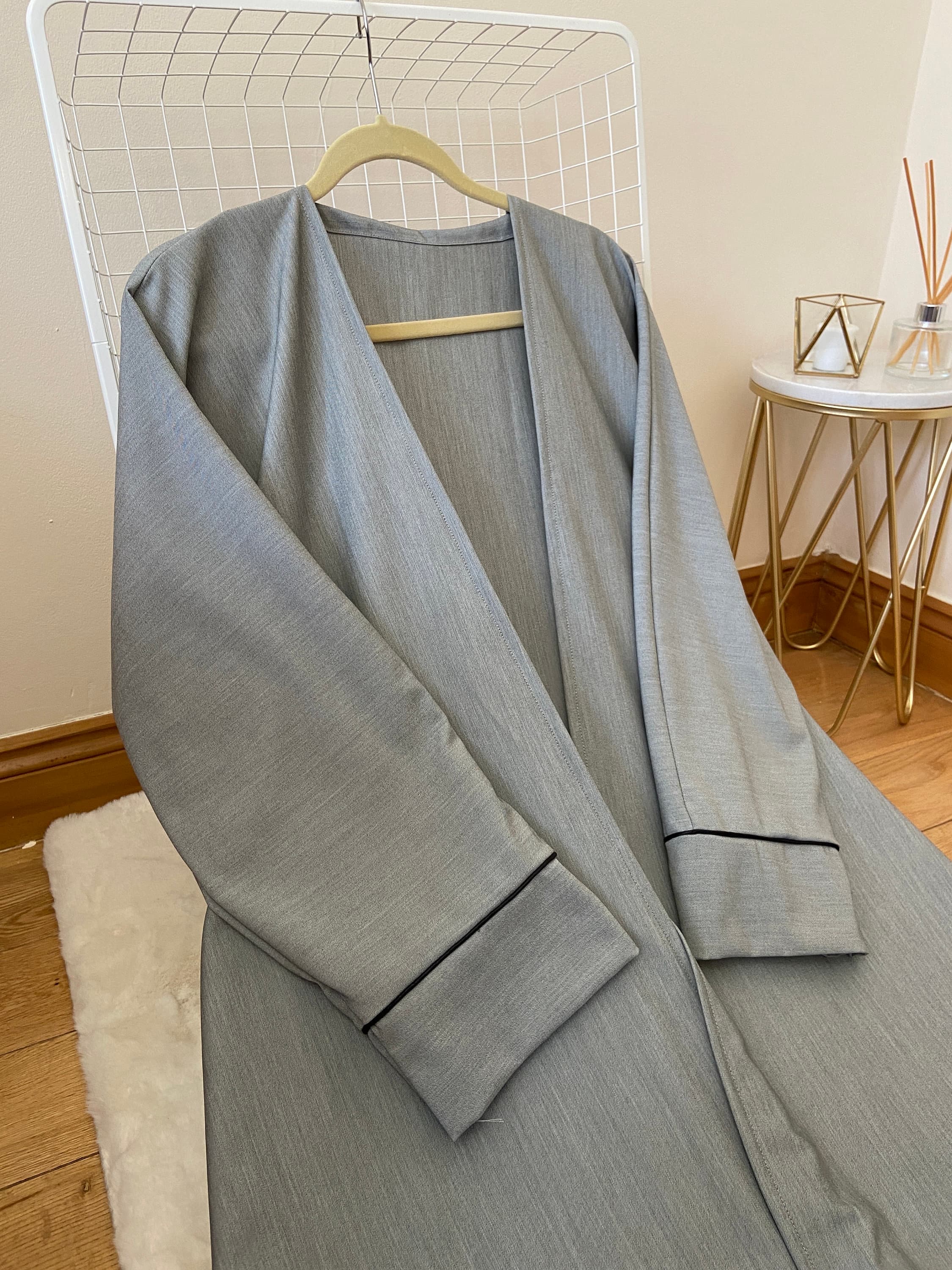 Grey Open Islamic Abaya Dress: Lightweight Luxury Abaya - image 4