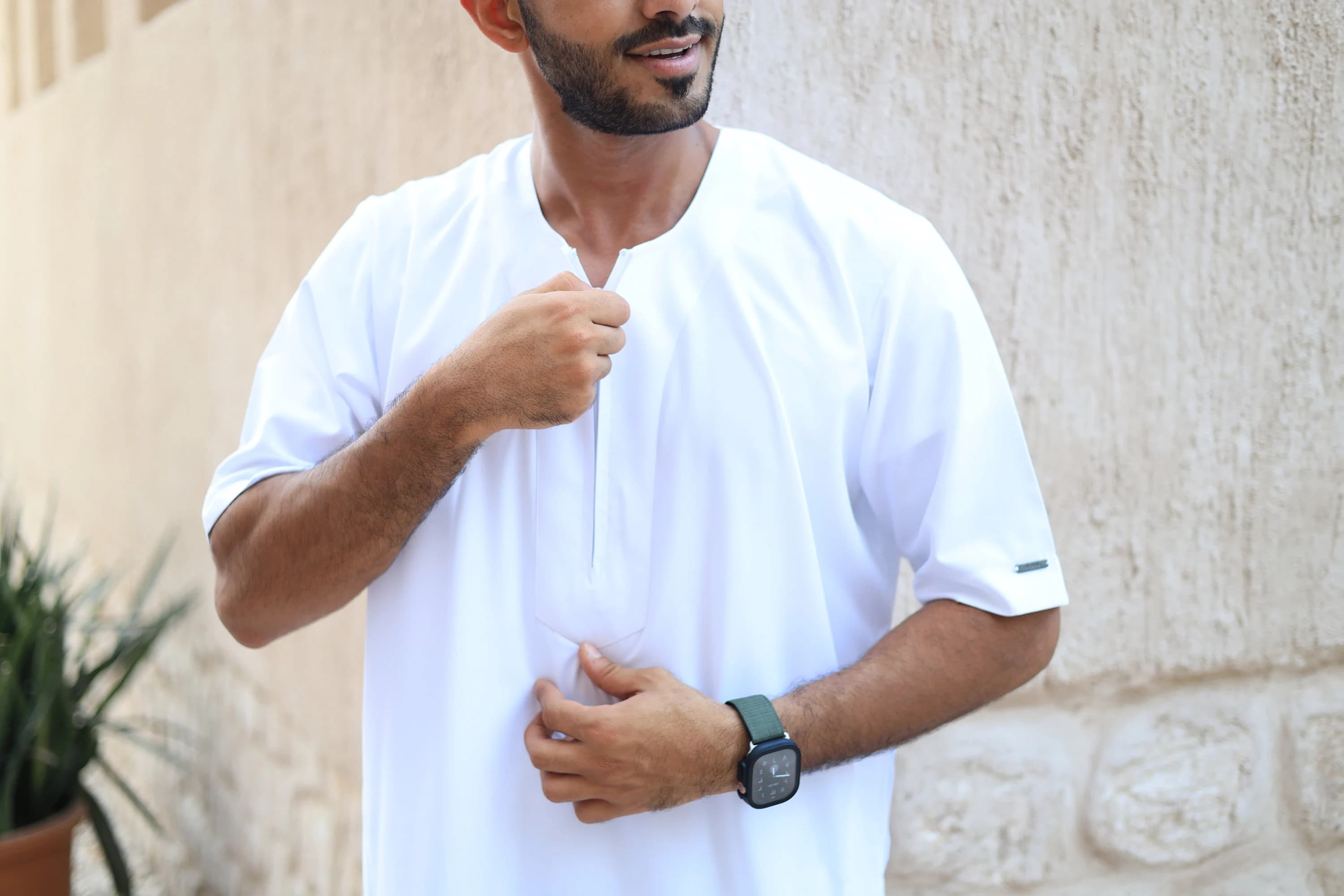 White Short Sleeve Thobe for Men, Zip Front Summer Jubba, Everyday Dishdasha - image 5
