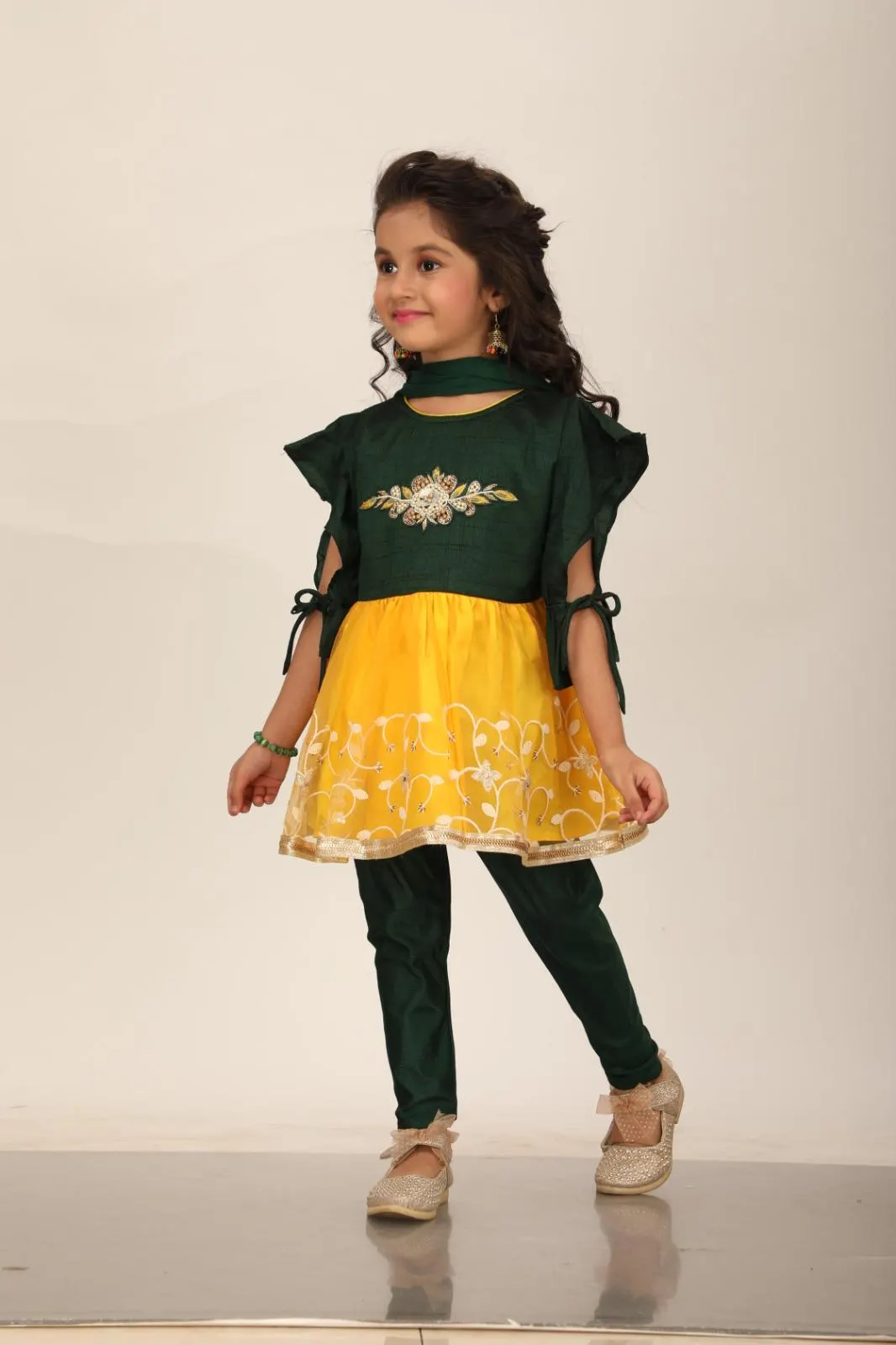 Girls' Anarkali Frock Suit: 3-Piece Indian Party Dress (0-5 Years) - image 4