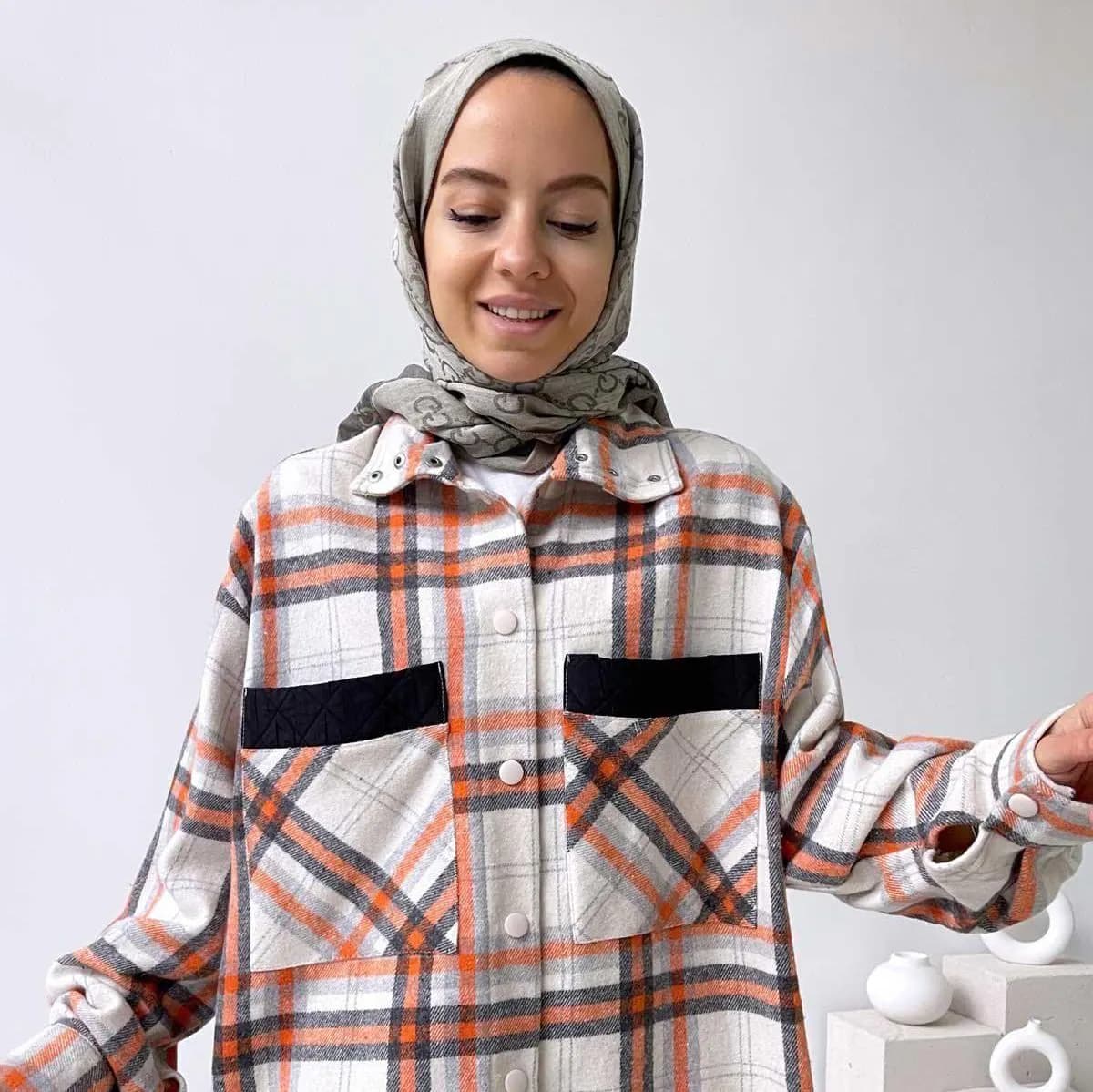 Plaid Cachet Quilted Jacket with Dual Pockets - Oversized and Stylish Design for Women - Perfect Layer for Fall/Winter,(KH-1765) - image 3