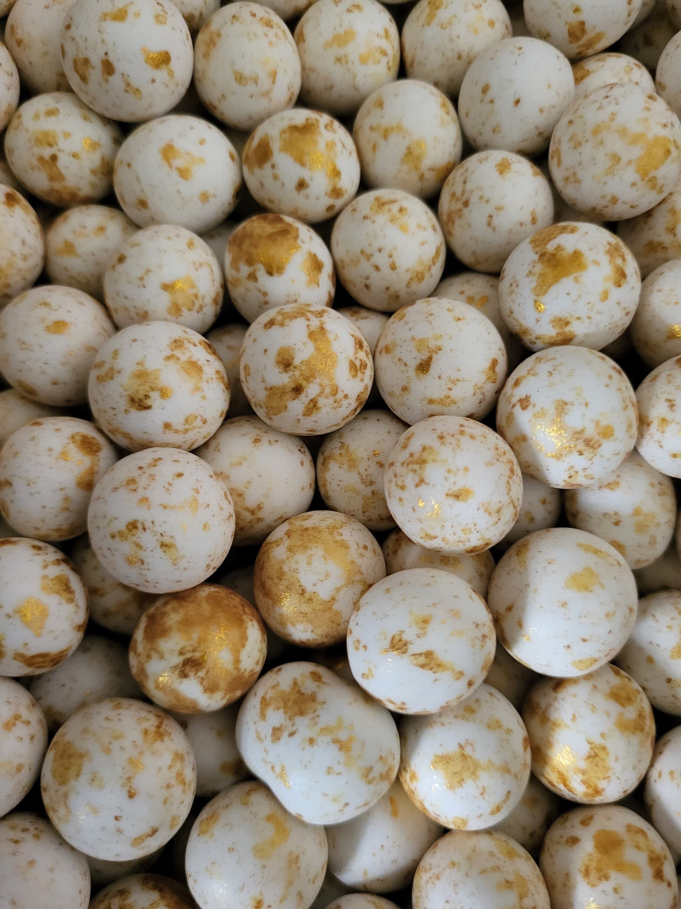 Gold White Chocolate Crispy Balls - 15mm Large Choco Sprinkles - Luxury Cake Toppers for Wedding, Birthday, Anniversary - 130g - image 5