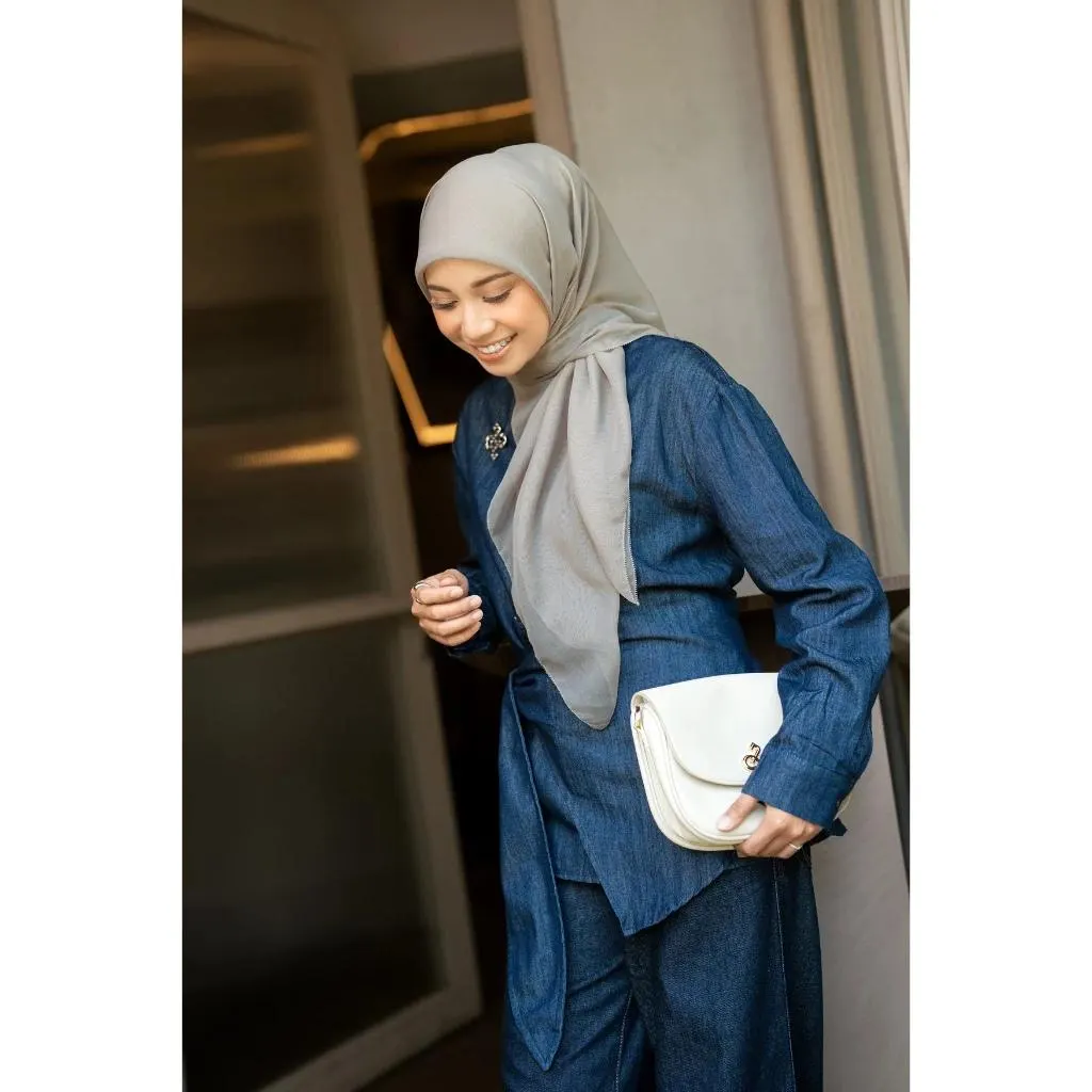 Paris Japan Square Hijab | Eyelash Finish, 112cm Square Scarf - image 4