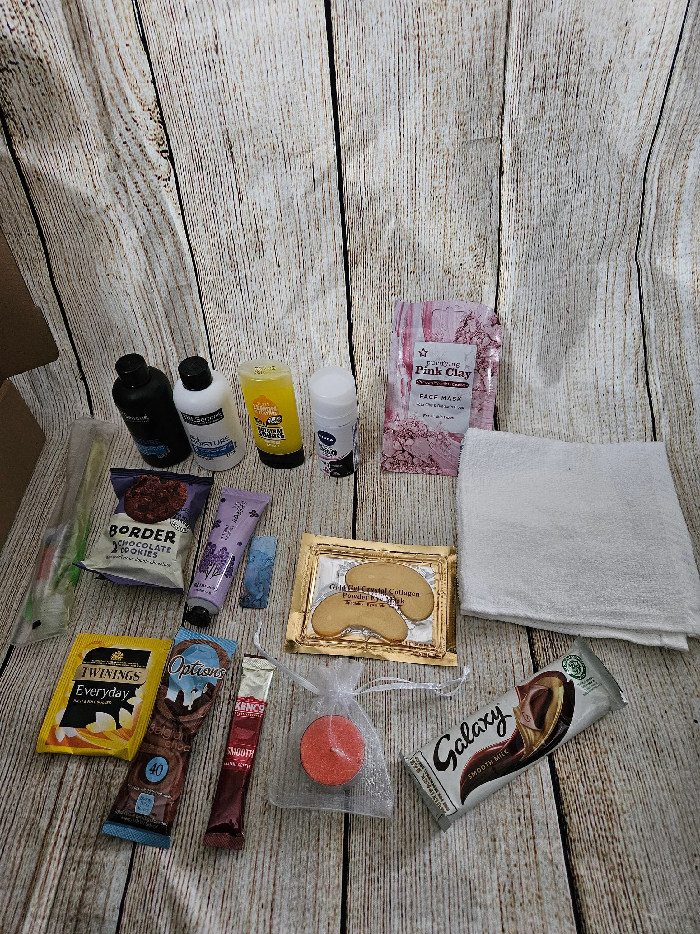 Female Gifts| Pamper Gift Box for her | relax pamper hamper gifts | Gifts for mum | Spa gift set | thinking of you | Birthday Gifts - image 4