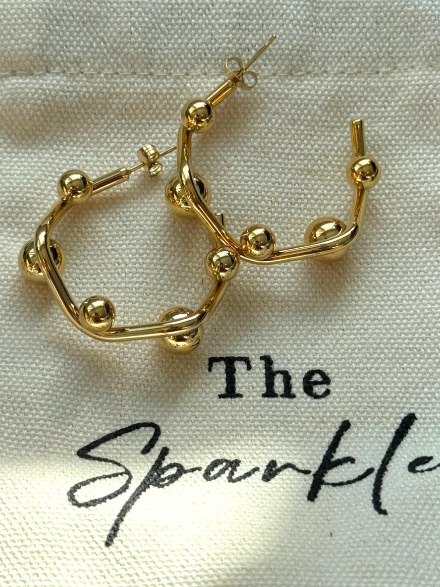 Gold Plated Earrings | Chic Minimalist Trendy Earrings | Real Gold Plated | Casual & Formal Wear | Gift Ideas for Her | Traditional Presents. Round Hoop Gold Earrings. Traditional wear