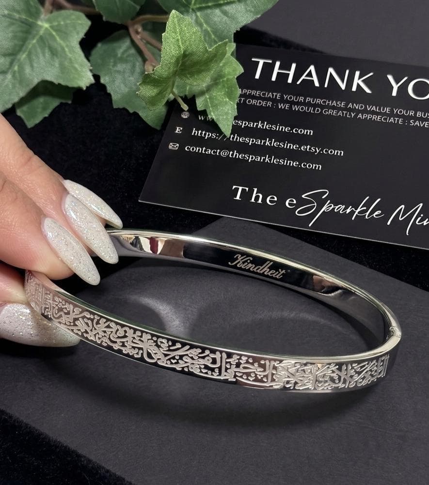 Our best seller is 18K Gold Plated Bangle with Ayatul Kursi engraved on it. We are now offering Custom Name engraved on the inner side of bangle. It will make a perfect Muslim Present/gift for your loved one - may it be for Ramadan & Eid, Birthday or Anniversary.
• Material: High-quality stainless steel with real 18K gold plating
• Finish: Hypoallergenic, tarnish-resistant, and safe for sensitive skin — designed for comfortable everyday wear.