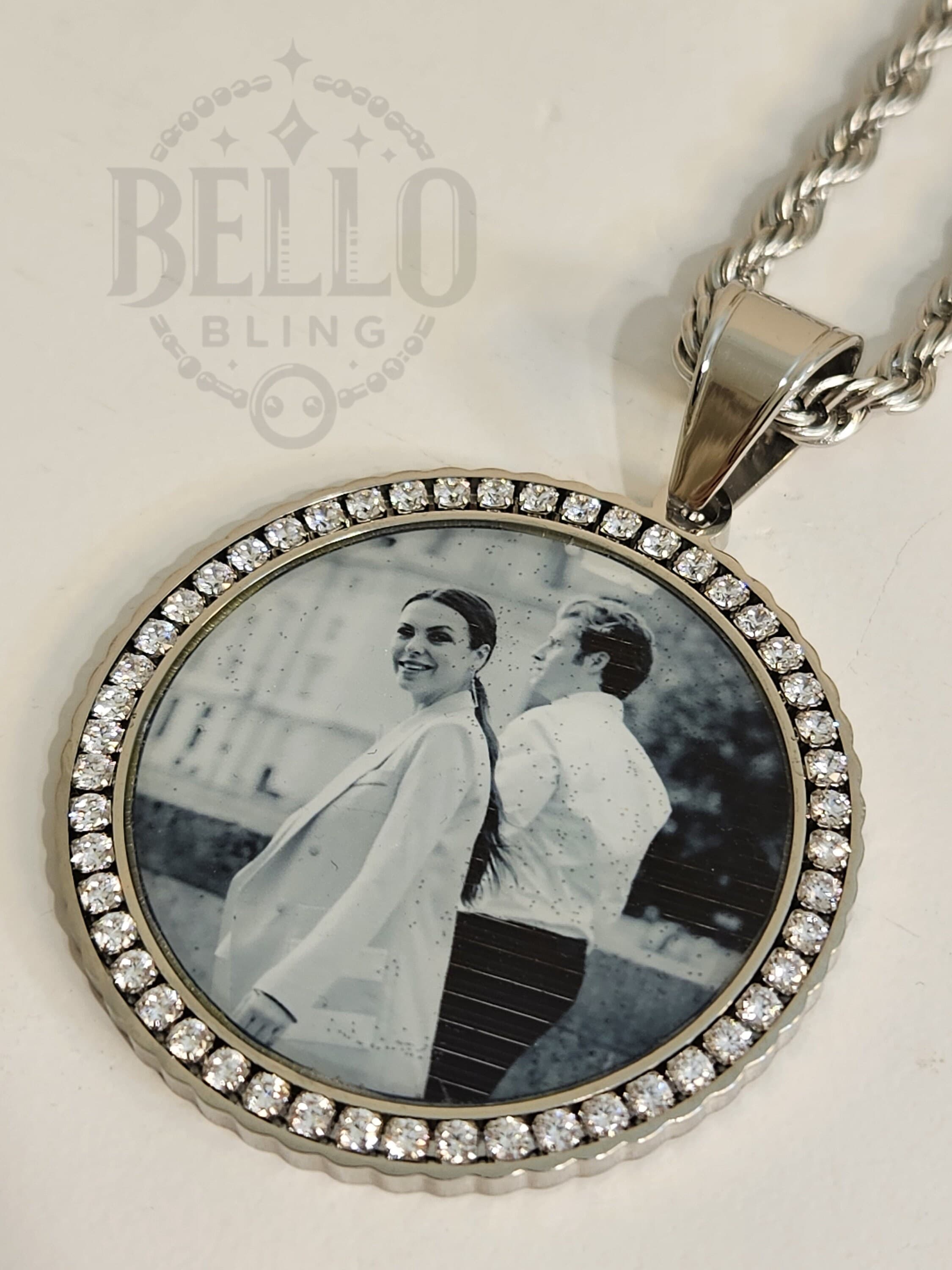 Custom Photo Necklace, Personalized Pendant, Picture Medallion, Crystal Photo Necklace, Keepsake Jewelry, Elegant Necklace, Photo Medallion, Memory Necklace, Custom Picture Pendant, Family Photo Necklace, Unique Photo Necklace