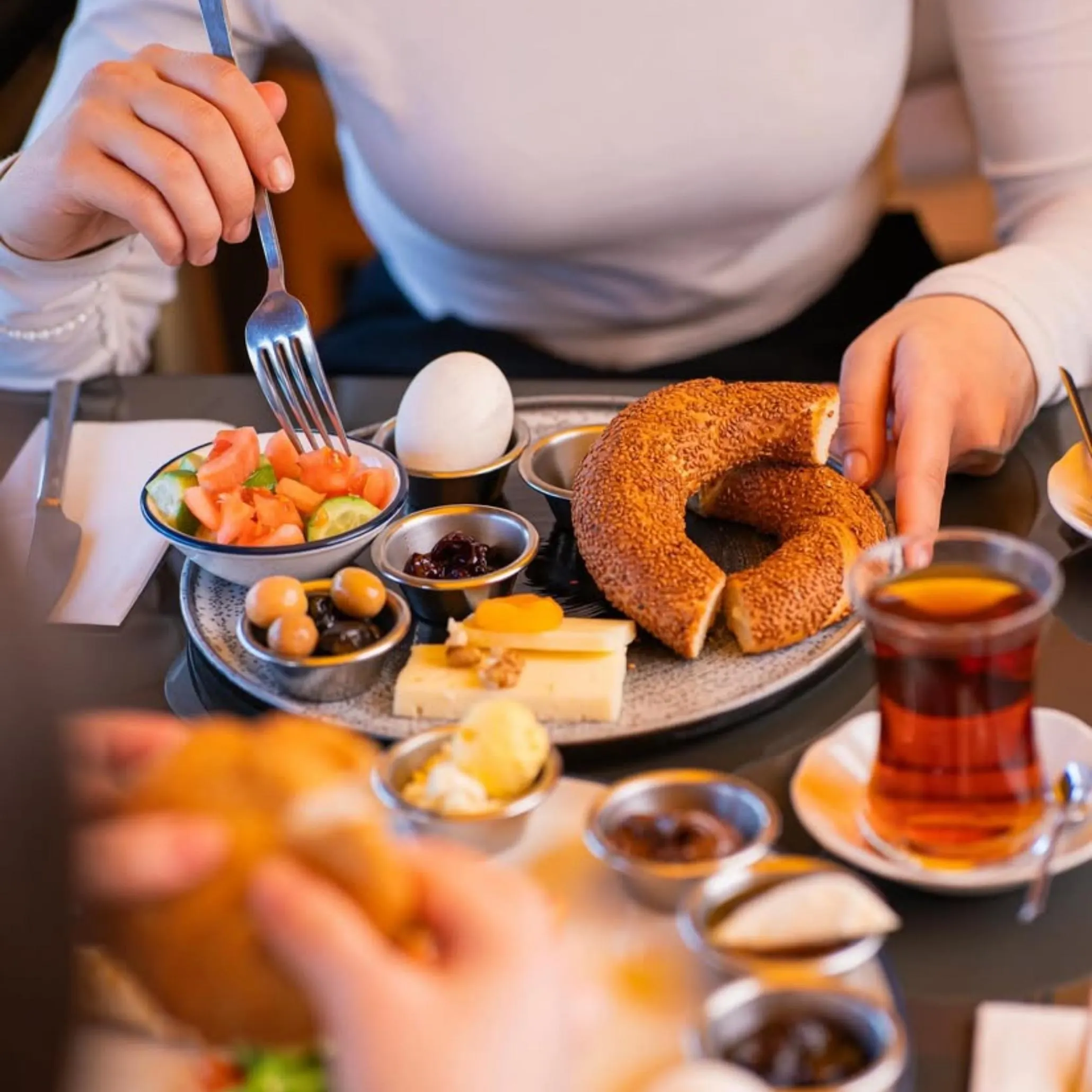 Turkish Breakfast, Pastiries Food, Baked Goods, Simit, Sesame Bagels, Bread