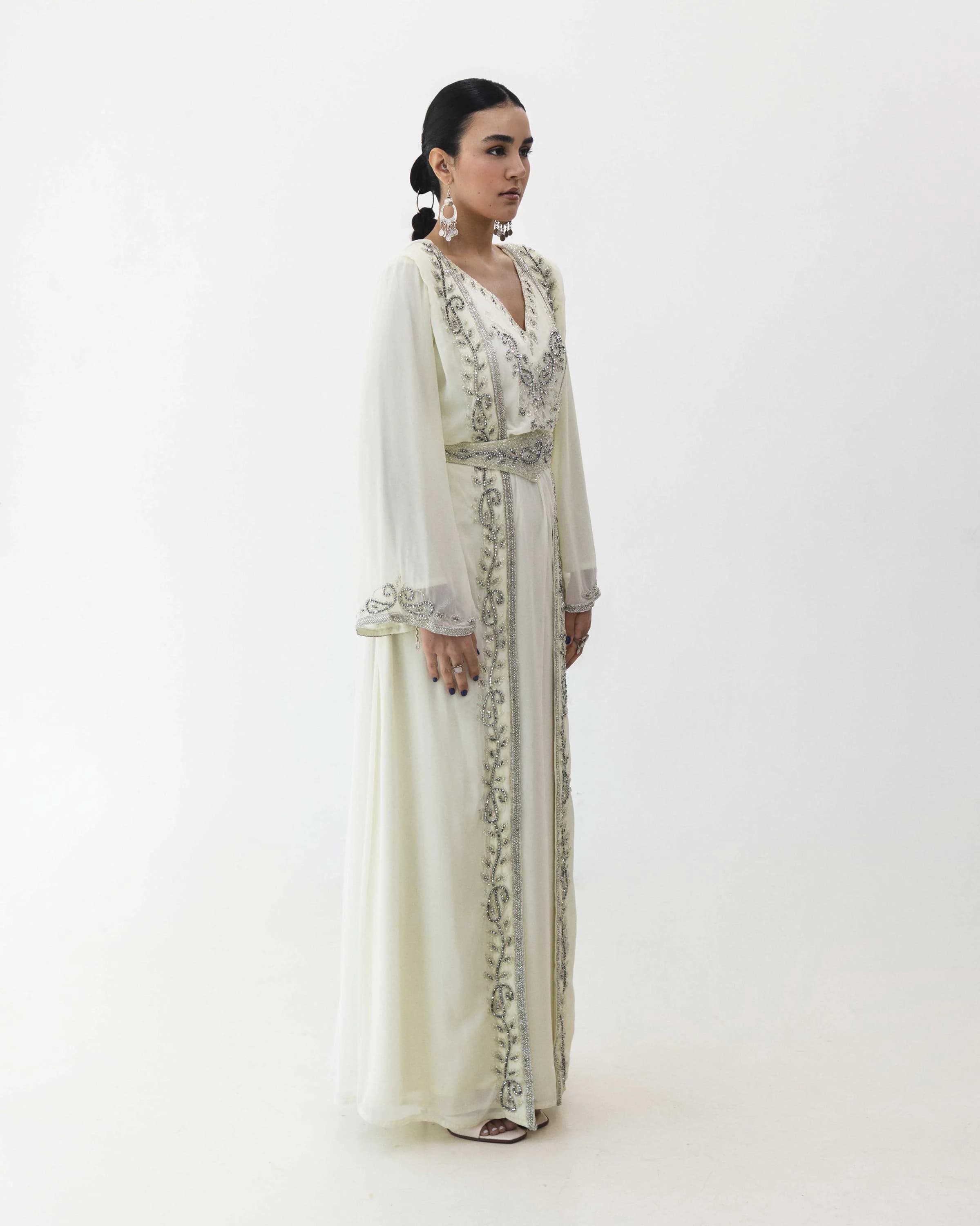 Zina — Fez-Inspired Henna Takchita - image 4