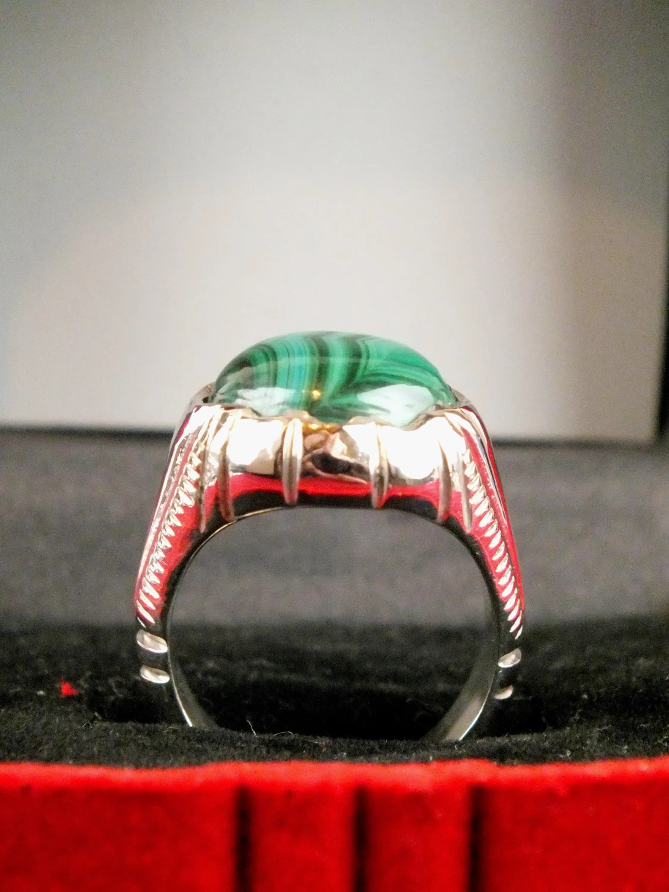 Beautiful hand made 970 silver high quality natural high quality Malachite ring size 8 - image 5