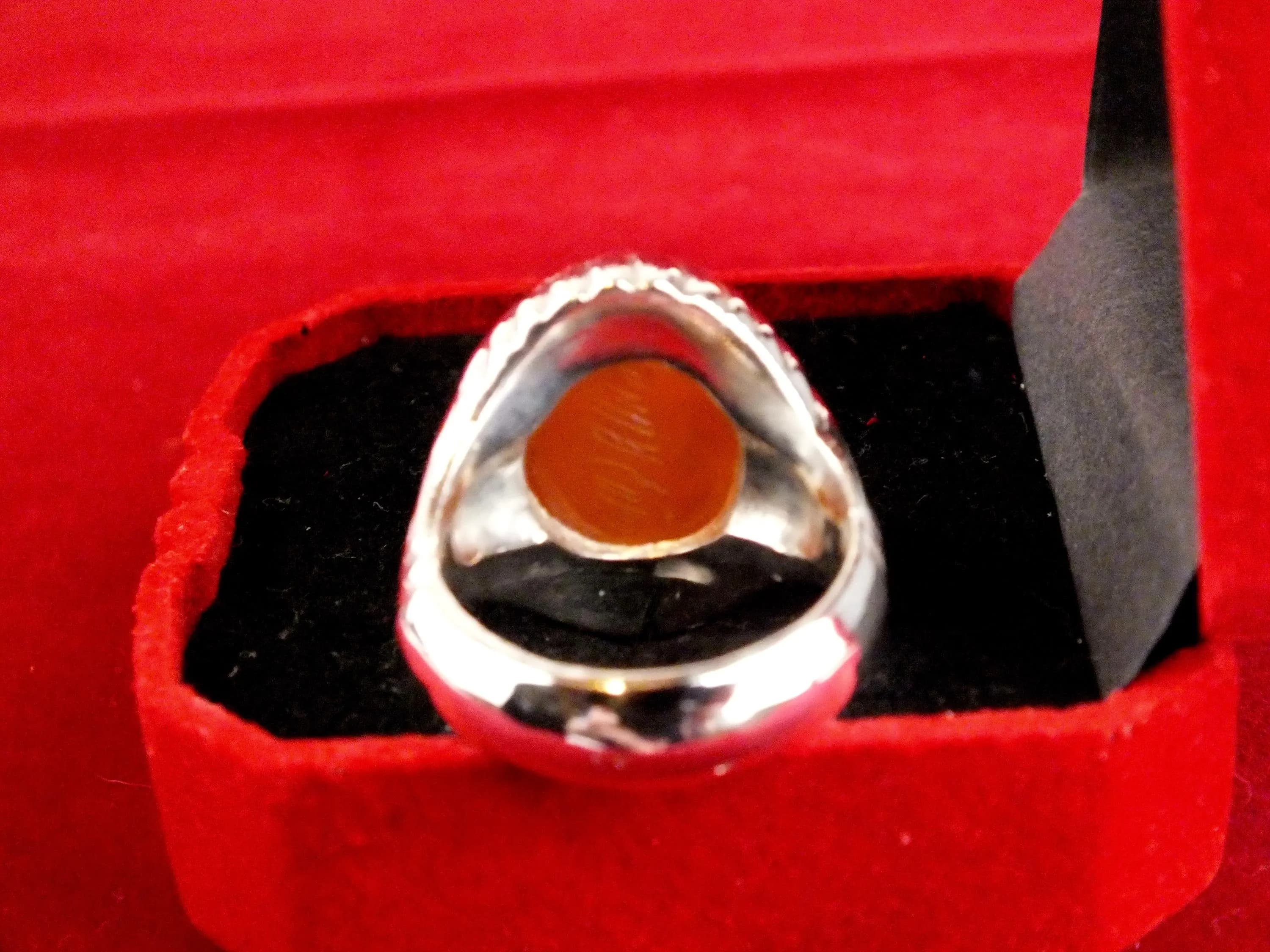 Vintage Sterling Silver orange agate Ring, Engraved Arabic Calligraphy, Bahraini Style - image 5