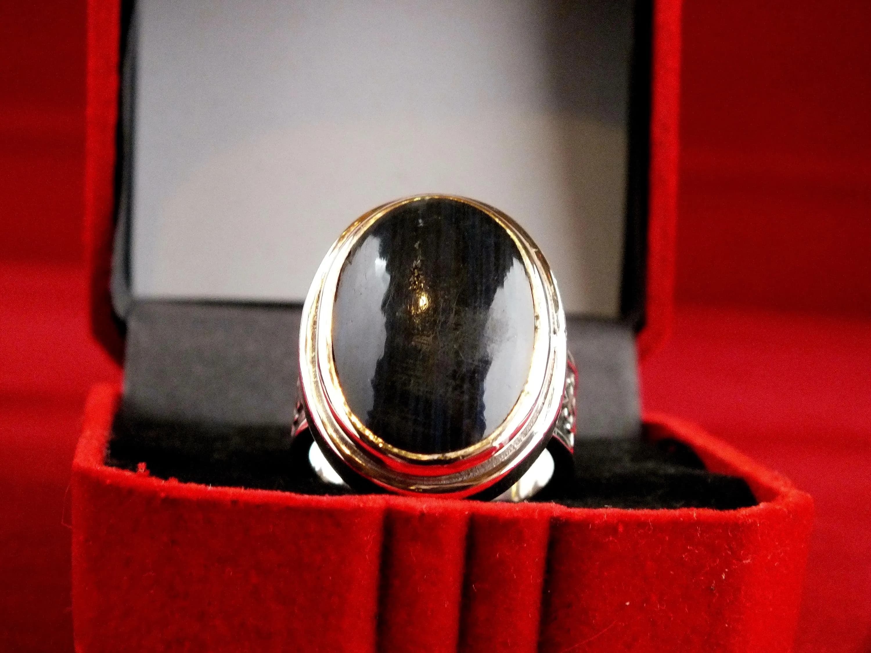 Beautiful hand made 970 silver high quality natural high quality Yemeni Iolite agate ring size 8.5 - image 3