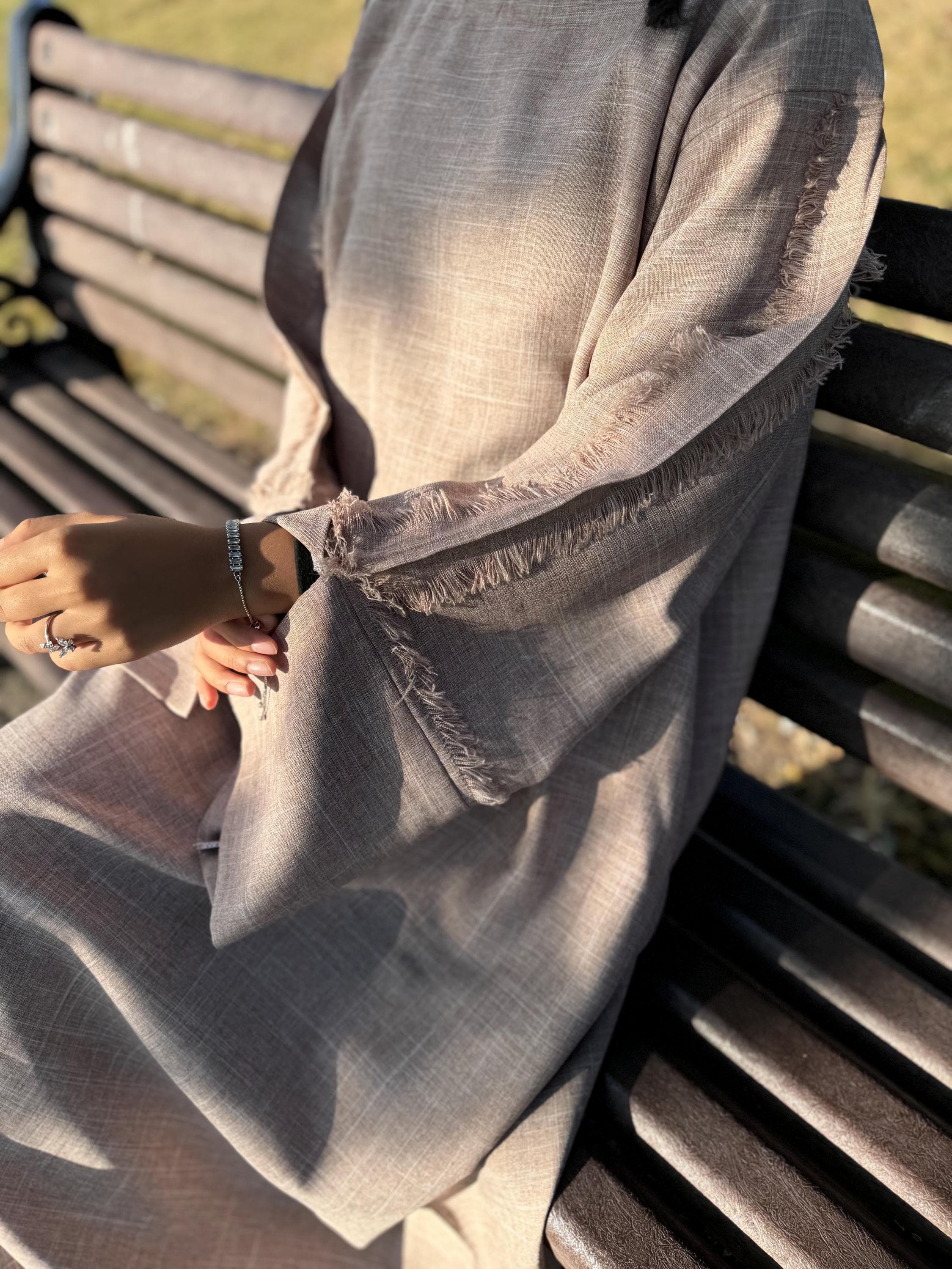 Linen Frayed Abaya: Embroidered Modest Prayer Dress with Hijab - image 4