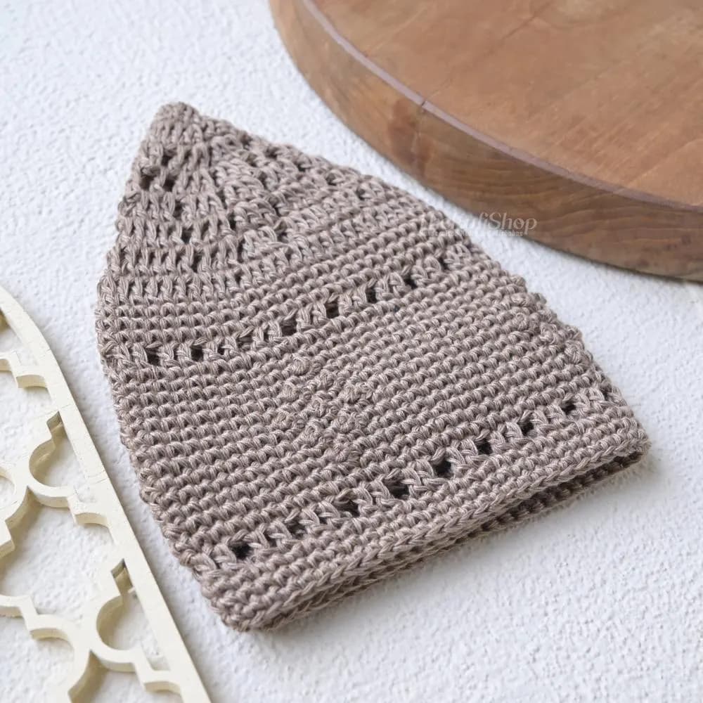 Handcrafted Crochet Kufi Prayer Skull Cap – Light Brown Stretch Fit Handcrochet Open-Weave Yemeni Simple Diamond Knots Design -Muslim Rosary - image 3