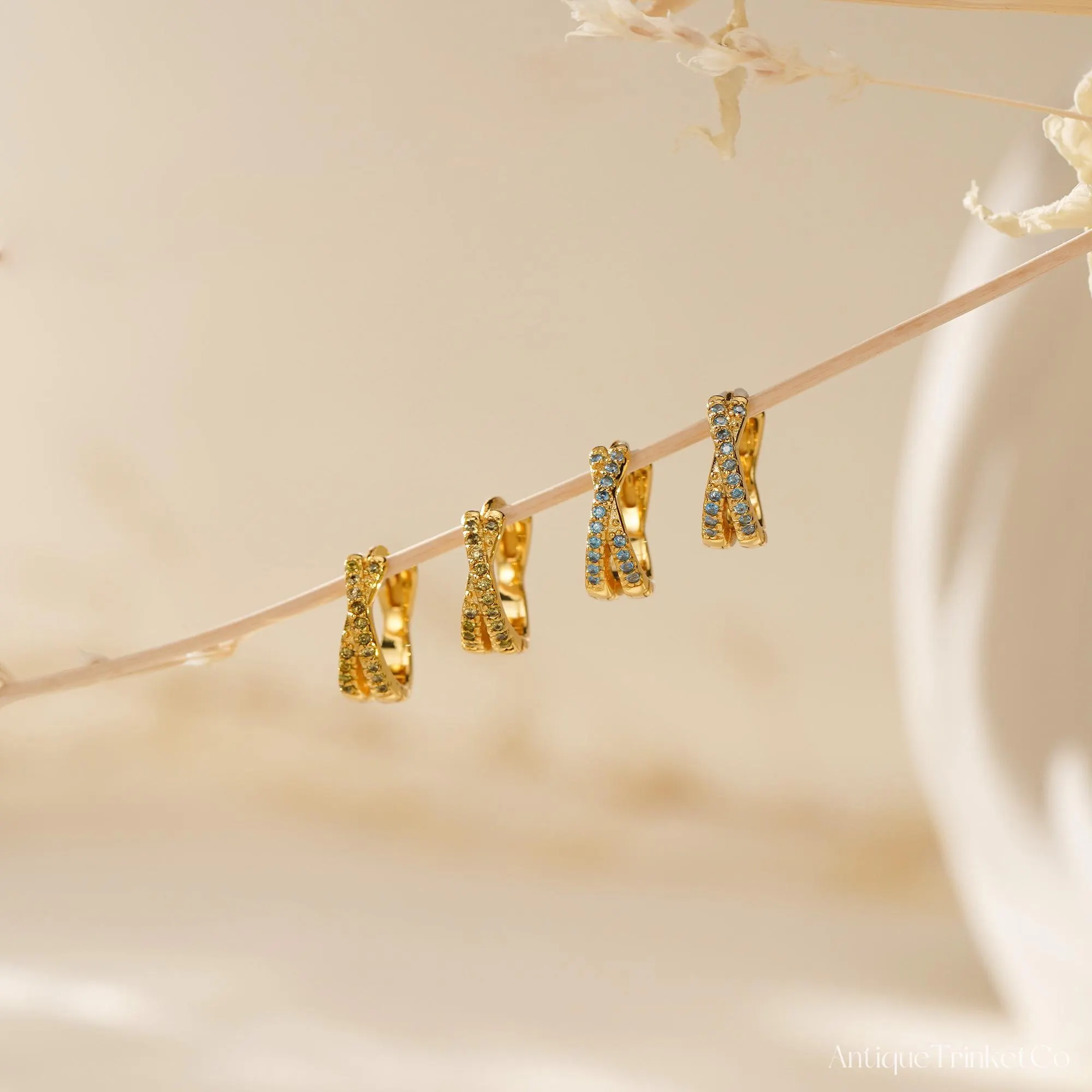 Custom Birthstone Huggie Earrings, Minimalist Emerald Hoop Earrings, August Birthstone Earrings, Birthday Gifts, Bridesmaid Gifts for Her