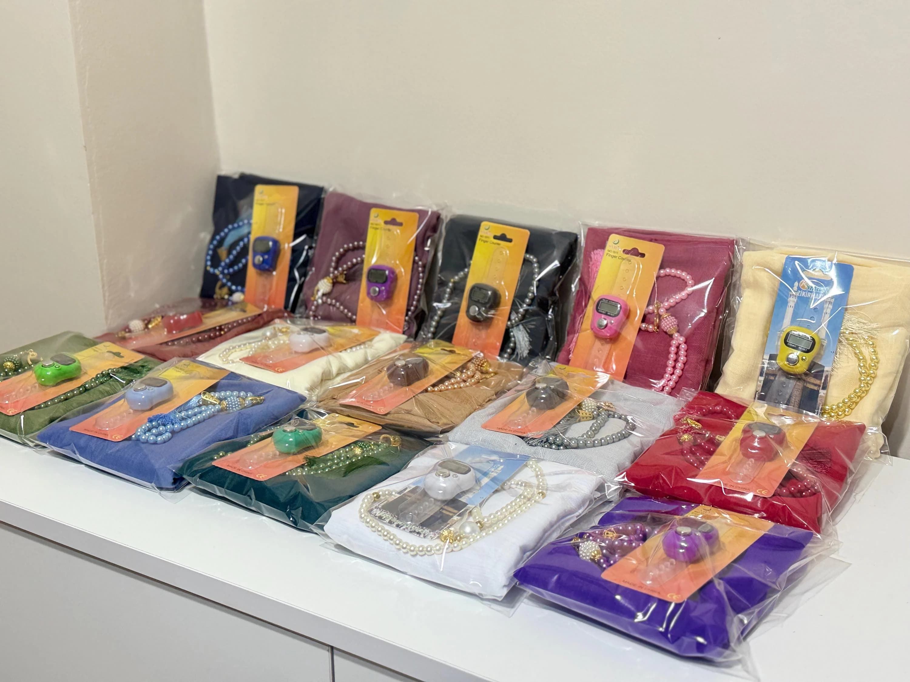 Muslim Prayer Gift Set; 100x100cm Lightweight Flamli Scarf, Tasbih, Digital Finger Counter, Islamic Favor - image 3