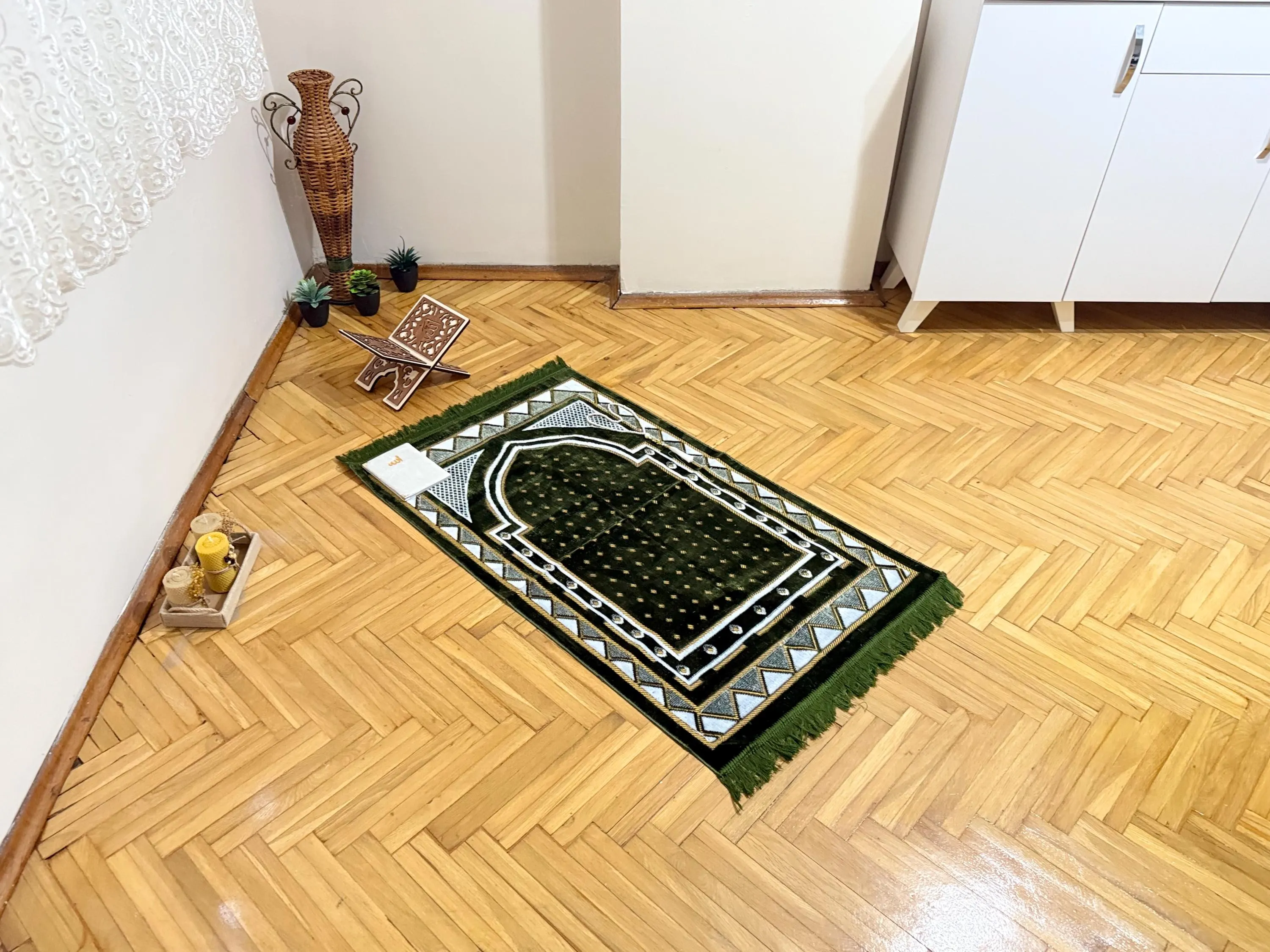Green Velvet Muslim Prayer Mat Gift Set; Islamıc Prayer Rug, Sejadah, Janamaz, Eid Favors - image 3