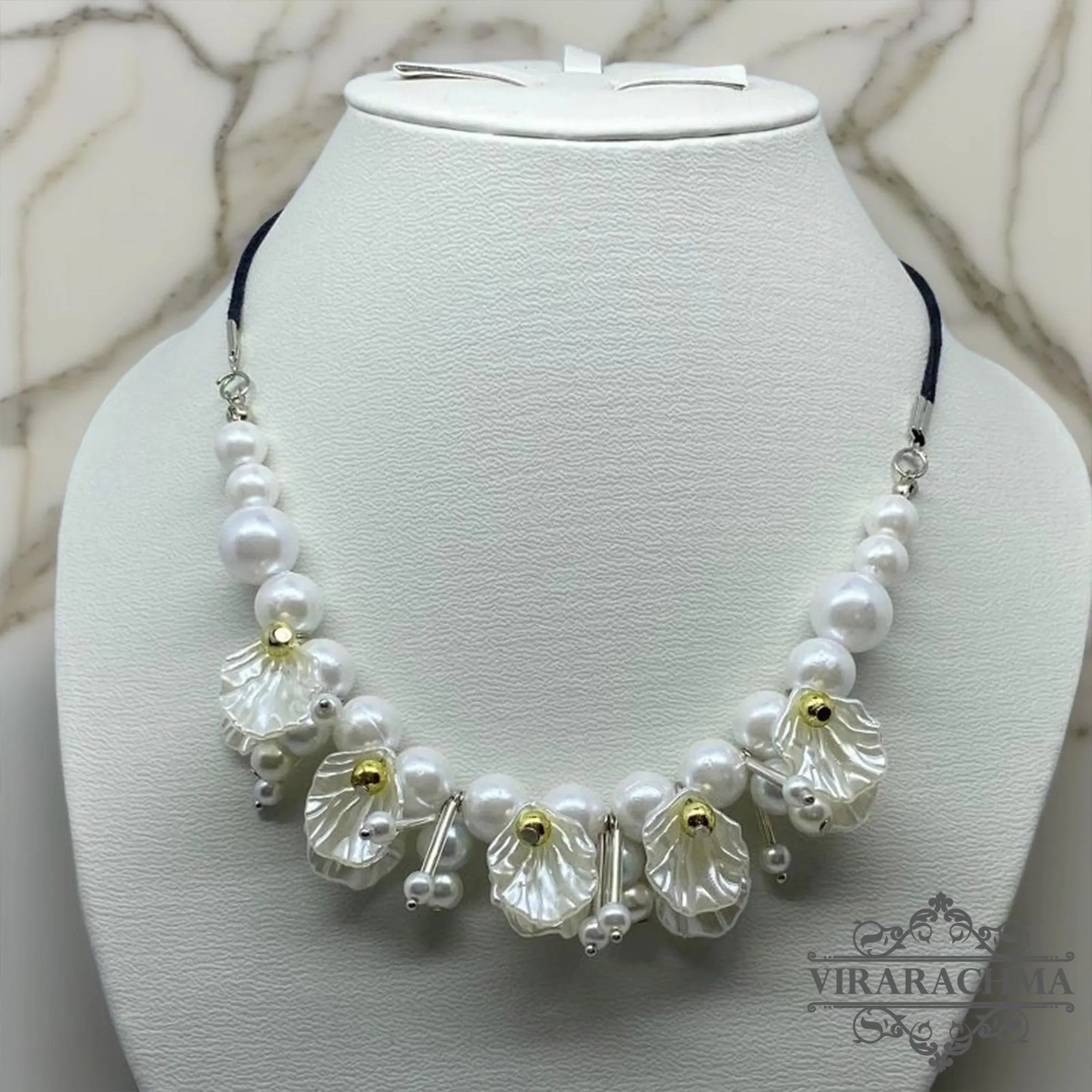 Beautiful Hijab Necklace – Modern Muslim Fashion Accessories, Kebaya Necklace, Traditional Necklace, Ethnic Necklace, Bali Necklace