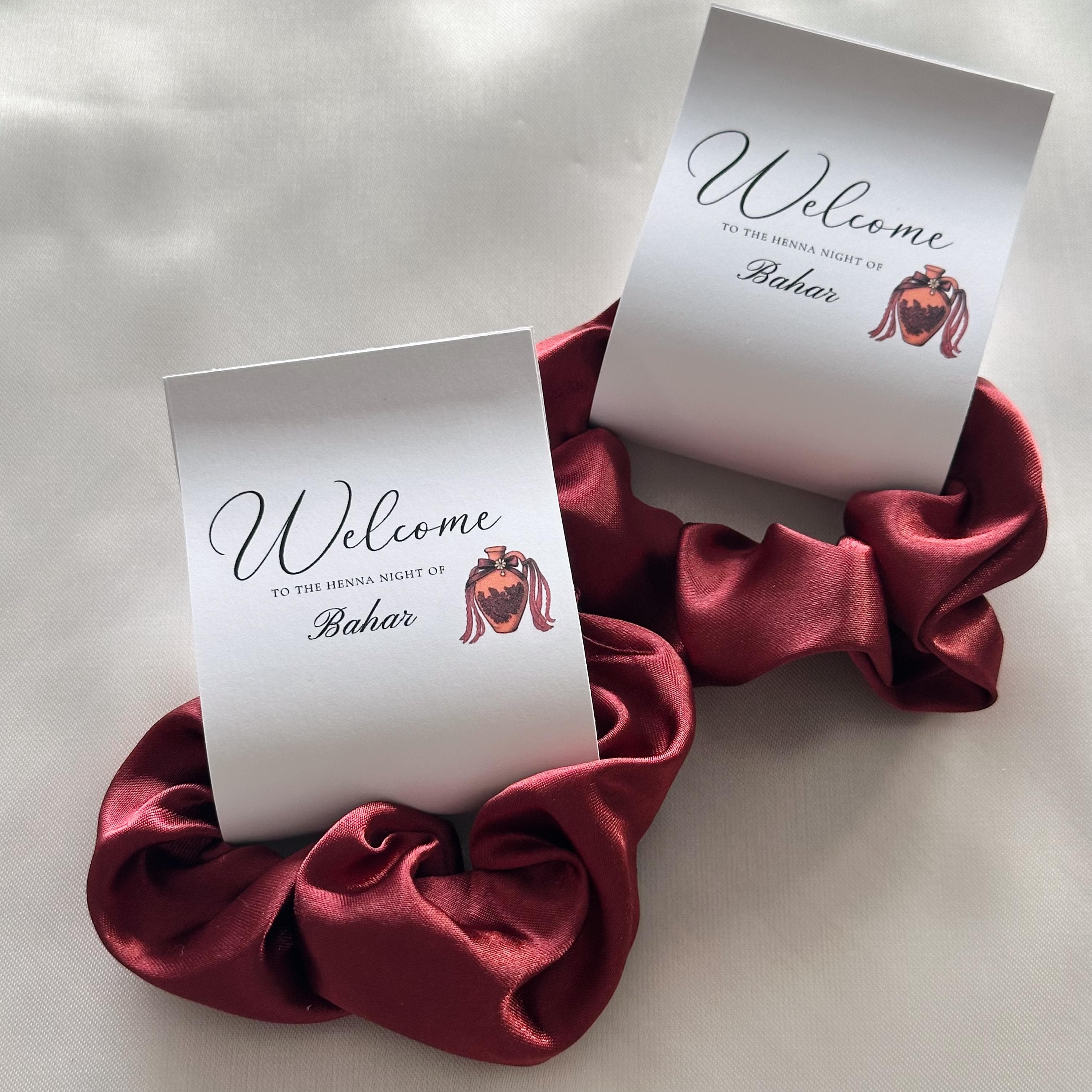 Scrunchies Geschenk | Gastgeschenk | personalisierte Geschenke | Henna Abend Feier | Haargummi | Hochzeit | JGA | Verlobung | Brautjungfer - image 2