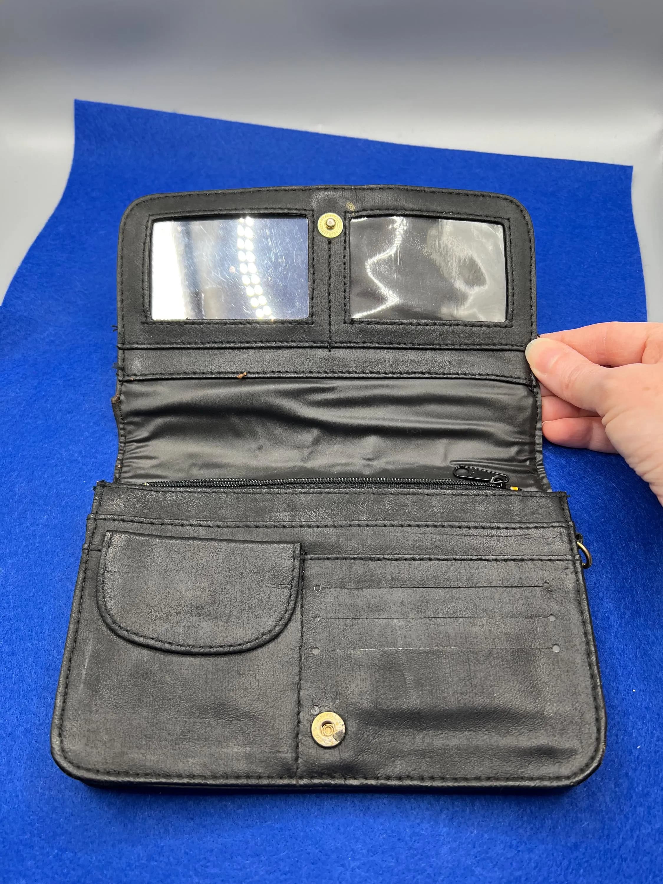 Vintage Copper Creek Black Leather Purse or Clutch - image 4