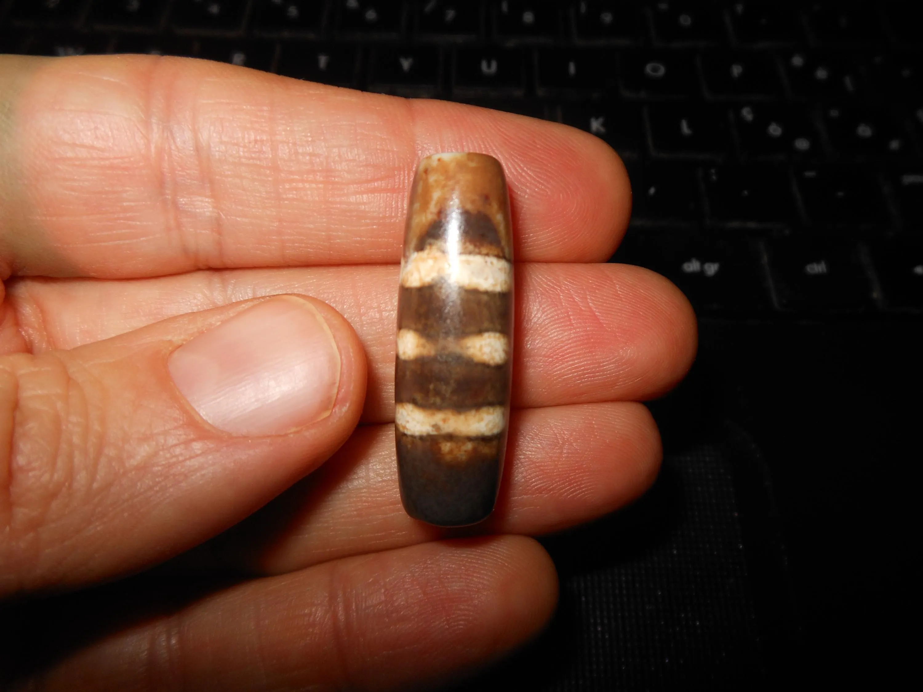 no. 68 - Chung Dzi - Tibetan Dzi Amulet - Amuleto Dzi Tibetano - Tibetische Dzi Amulett