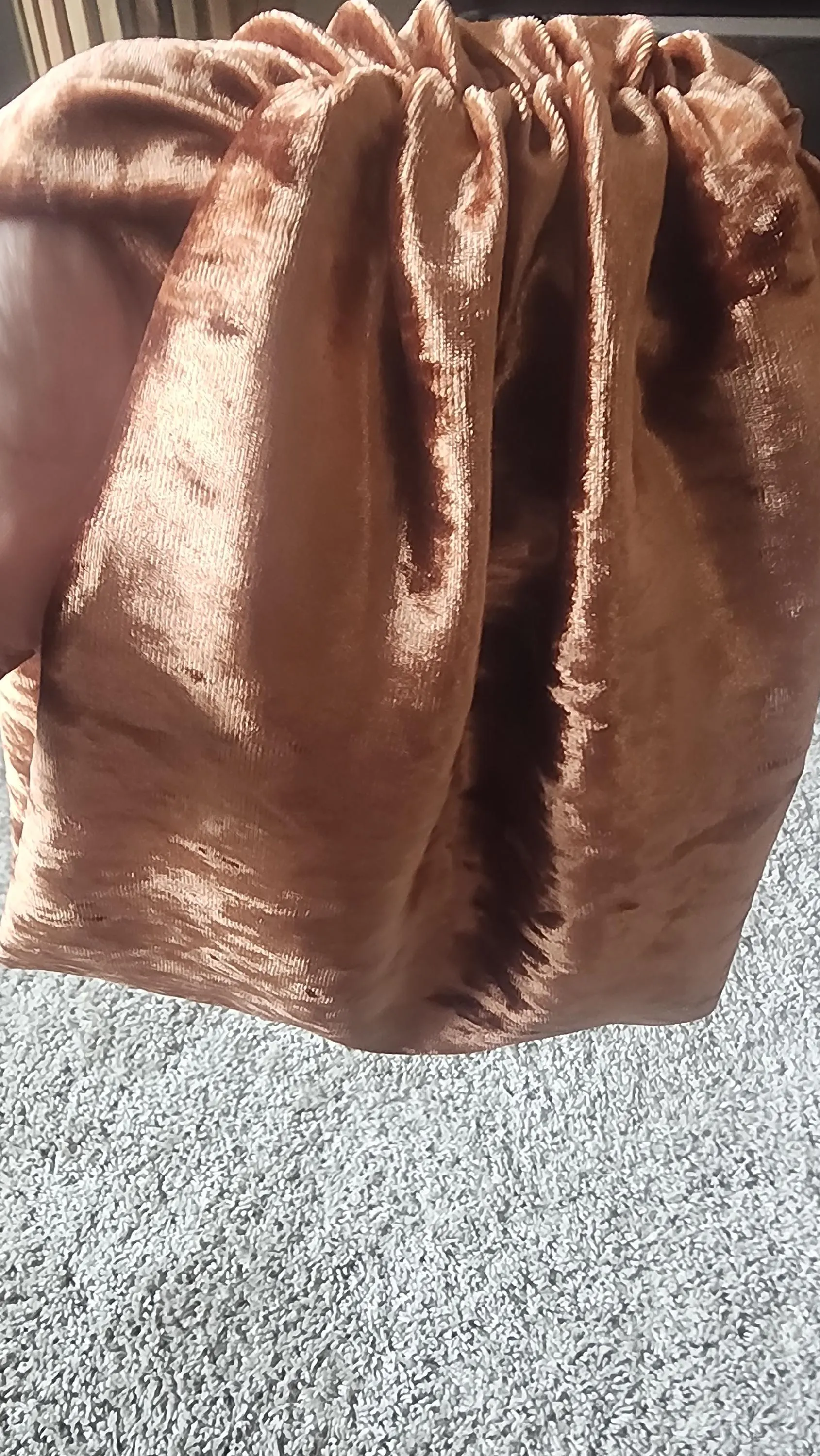 Light brown velvet pleated tuban - image 5