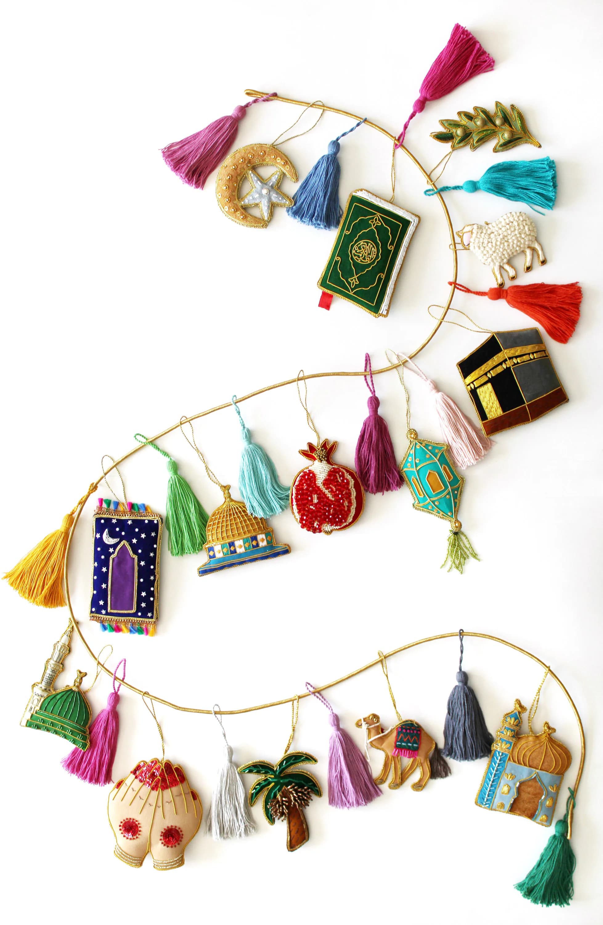 30 Piece Bundle Decorative Heirloom Garland, Islam, muslim celebration, Quran, Kabaah, Madinah, Eid Islamic Art Ramadan, Hajj, Eid Palestine Symbols Heirloom Garland Collection | Islam muslim decor, Eid & Ramadan Al Aqsa Resistance is Existence