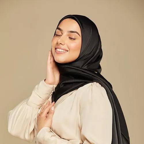 Satin Luxe Hijab - Midnight Black - image 3