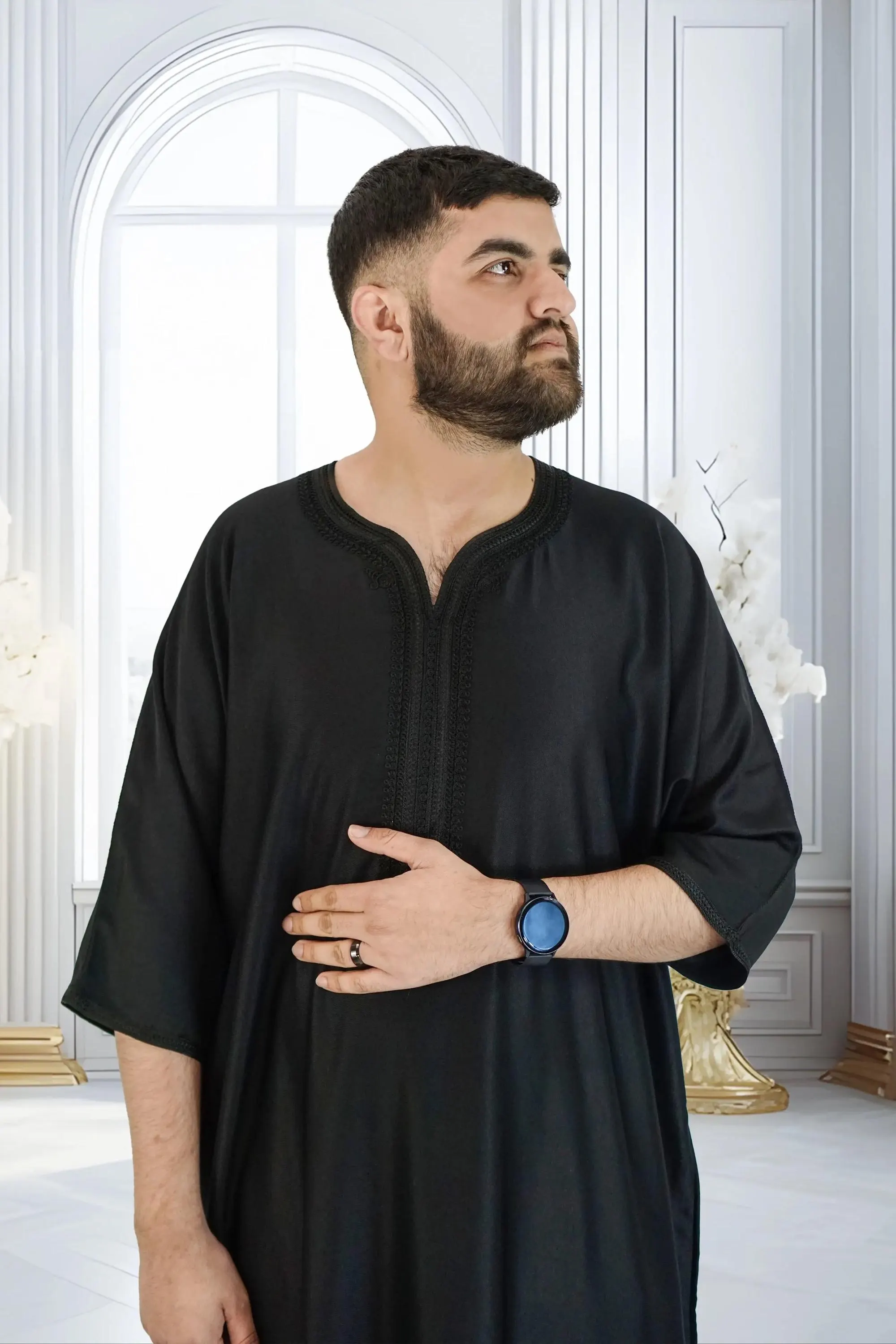 Moroccan Gabardine Short Sleeve Thobe – Black Traditional Men’s Jubba with Elegant Embroidery - image 4