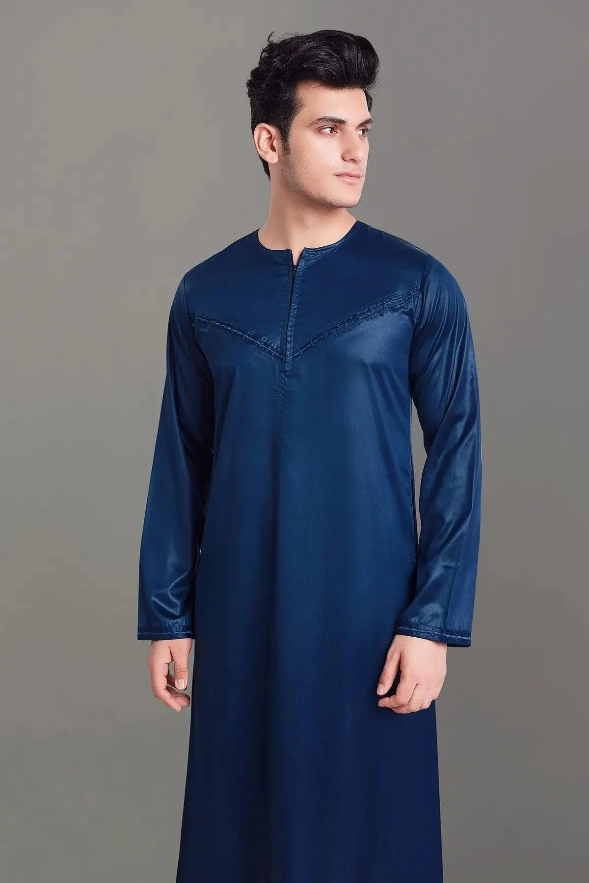 Premium Shiny Omani Thobe with Front Zip – Navy Blue Luxurious & Elegant Men’s Jubba - image 4