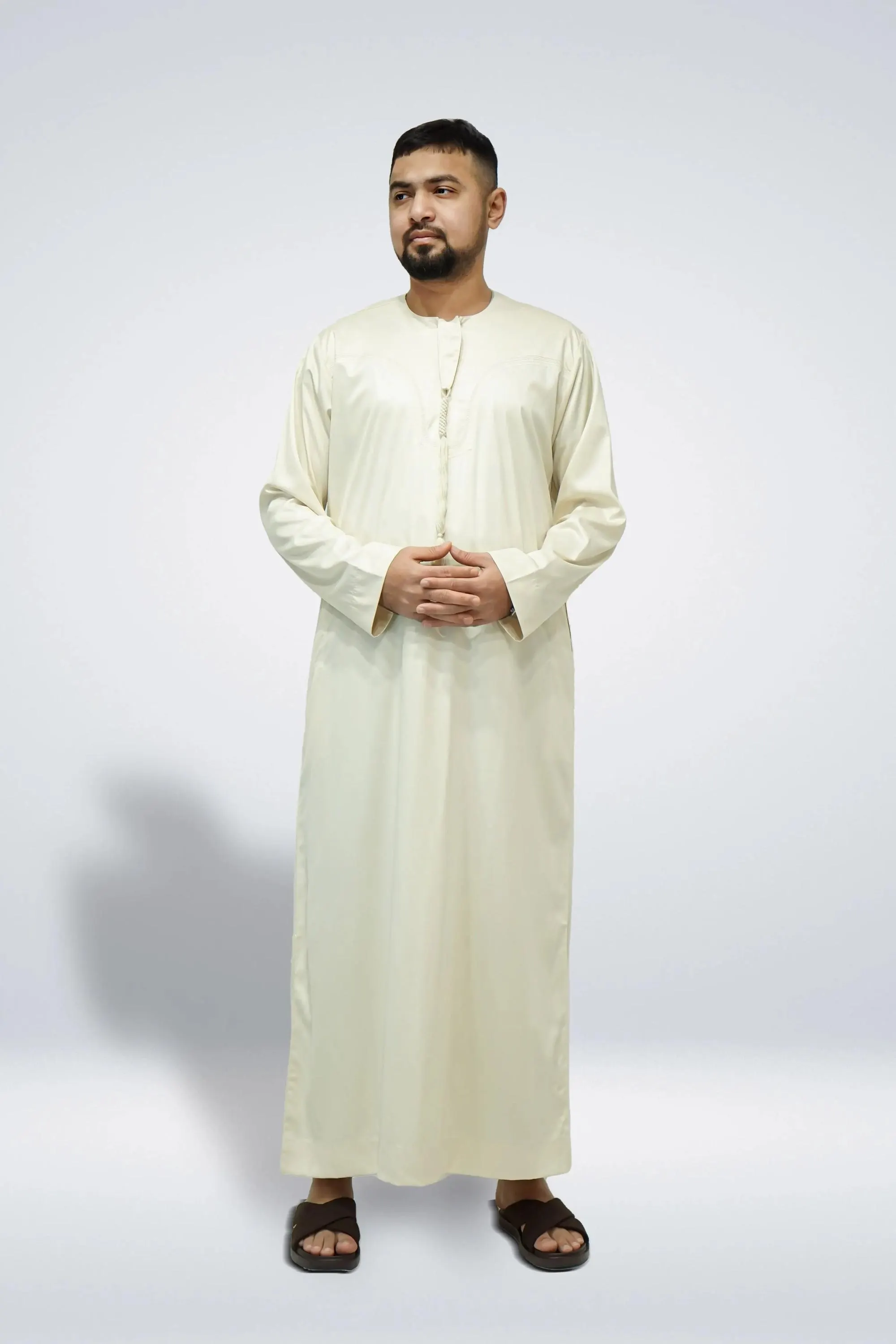 Cream Emirati Thobe with Tassel - Elegant Islamic Menswear - image 3