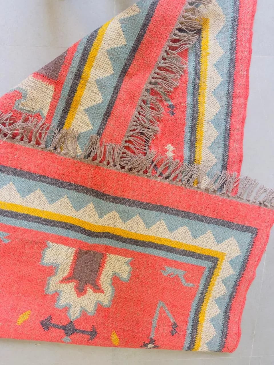 Handmade Wool Jute Boho Rug, Southwestern Tribal Geometric Area Rug, Rustic Farmhouse Living Room Carpet, Bohemian Floor Rug with Fringe - image 5