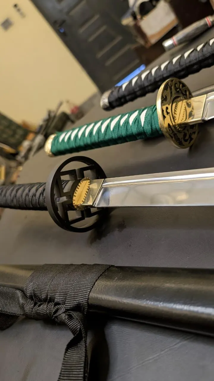 Handmade Katana Sword – 1060 Carbon Steel Full Tang Samurai Sword, Anime-Style, Custom Engraving Available - Gifts For Men - image 5