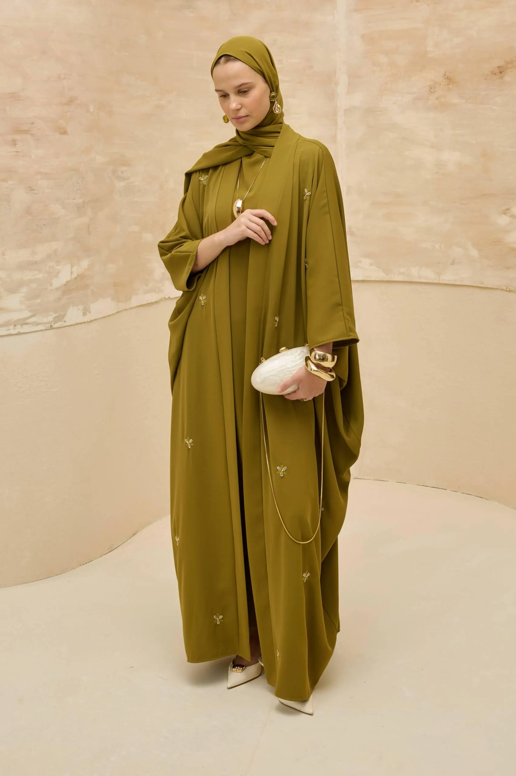 Green Abaya Set - 2 Piece Open Abaya with Floral Embellishments Modest Muslim Dress - image 5
