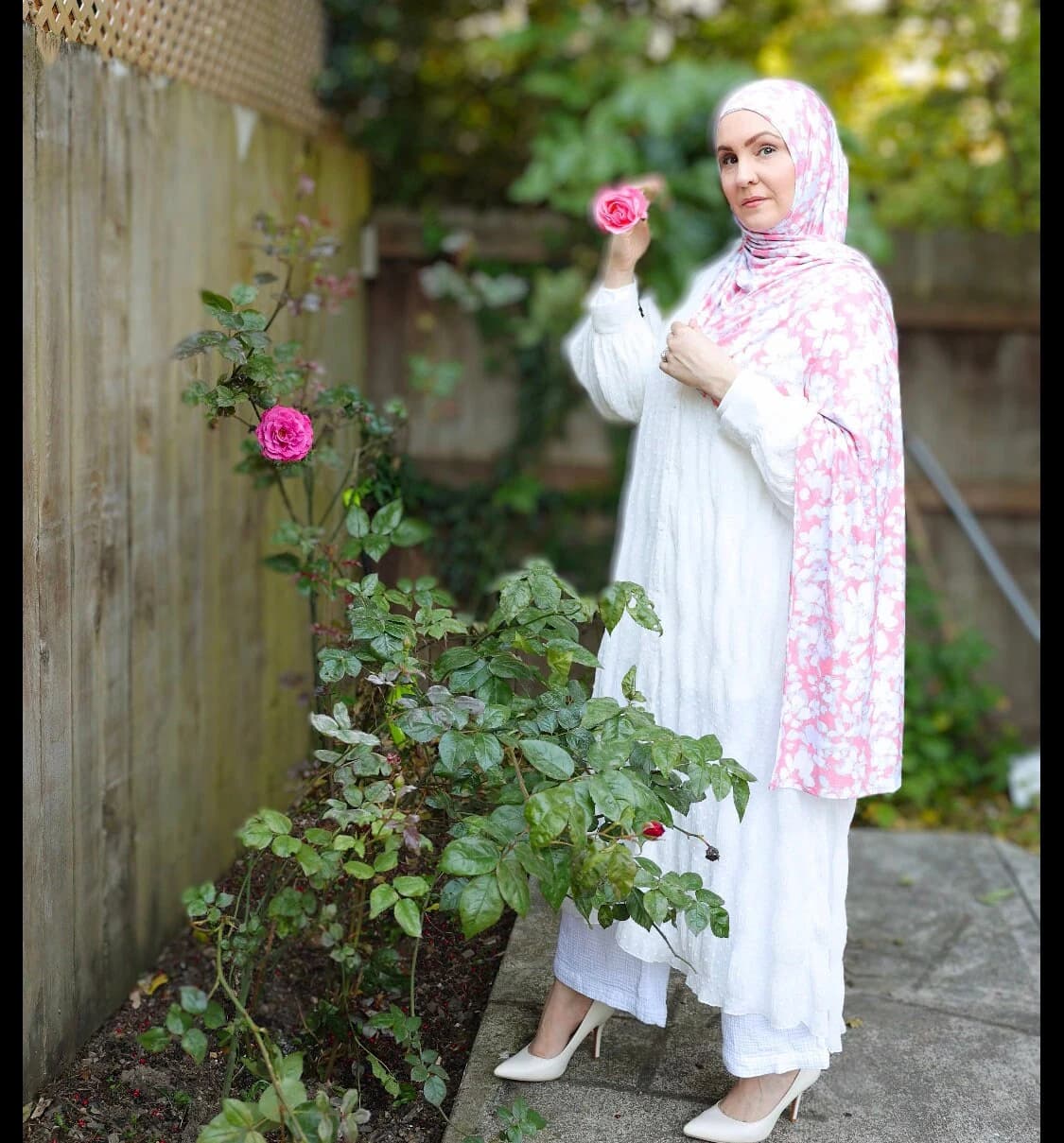Coral Rose Print Jersey Hijab: Soft Slip-On Style - image 5