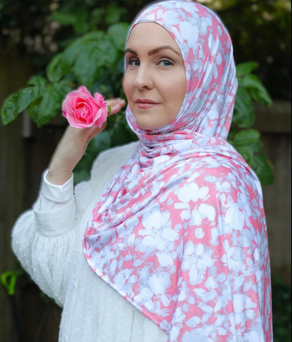 Coral Rose Print Jersey Hijab: Soft Slip-On Style - image 2