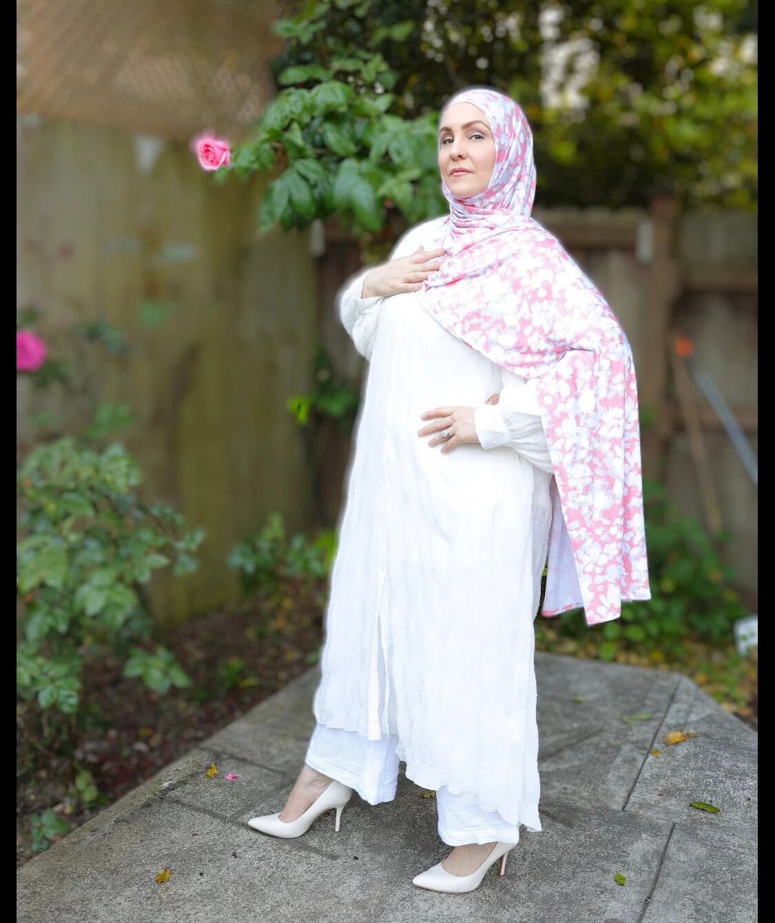 Coral Rose Print Jersey Hijab: Soft Slip-On Style - image 3