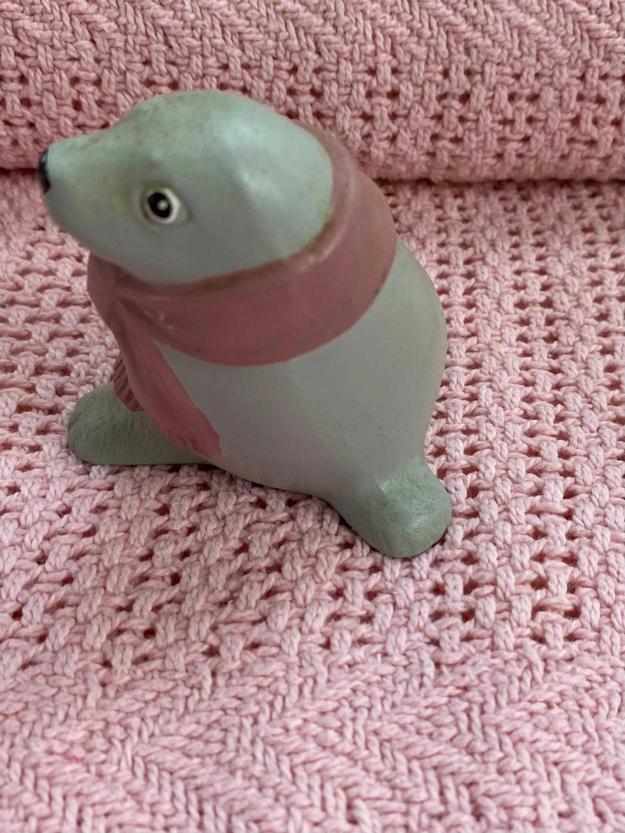 Vintage Ceramic Seal Wearing a Pink Scarf. Gray Seal Figurine for Christmas. Charming Statue. Holiday Toy. - image 5