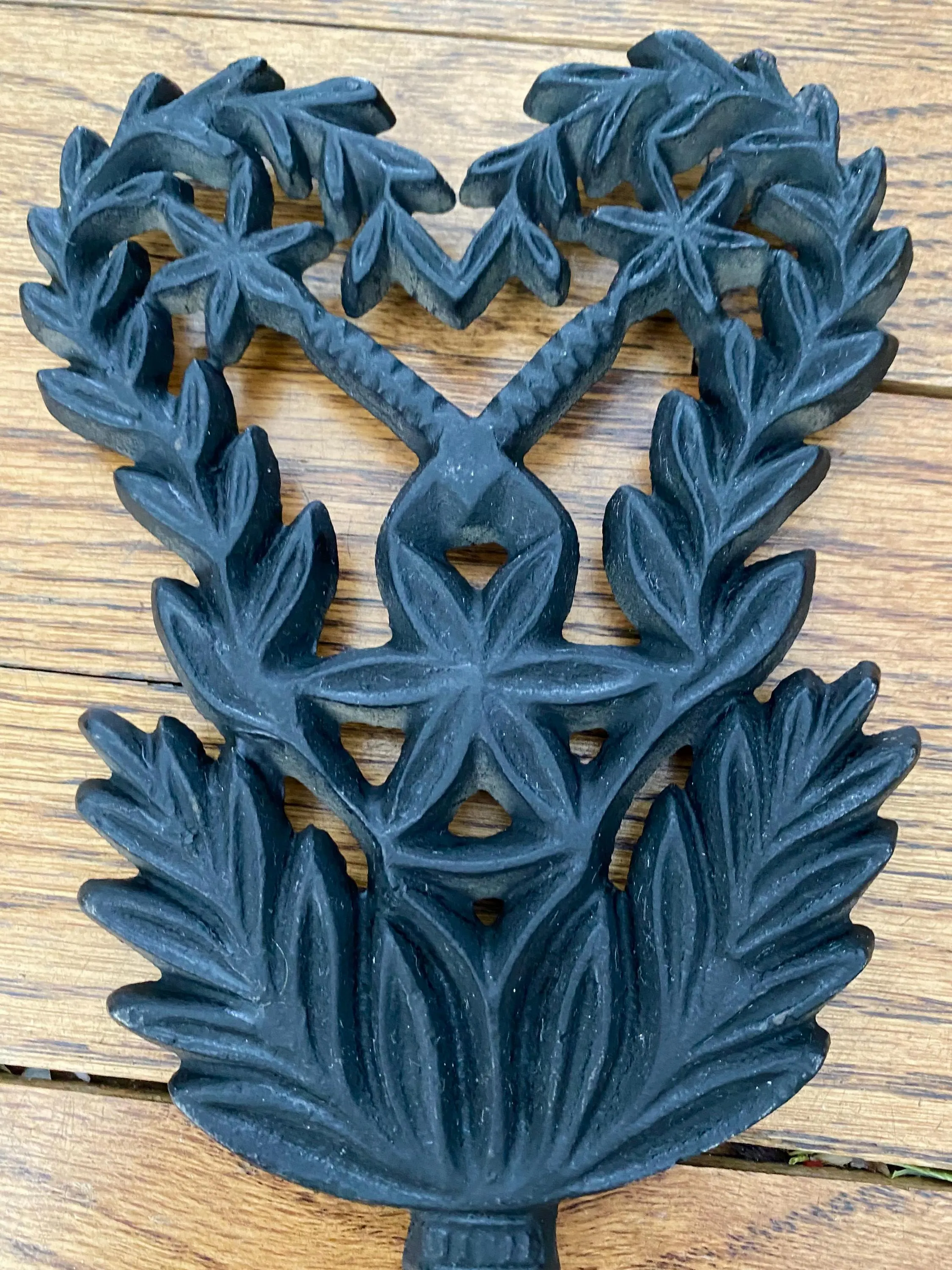 Vintage Trivet. Black Cast, Wrought Iron JZH Historical Artifact 1948T. Farmhouse, Country, Rustic, Collectible Kitchen Ware. Wall Art - image 4