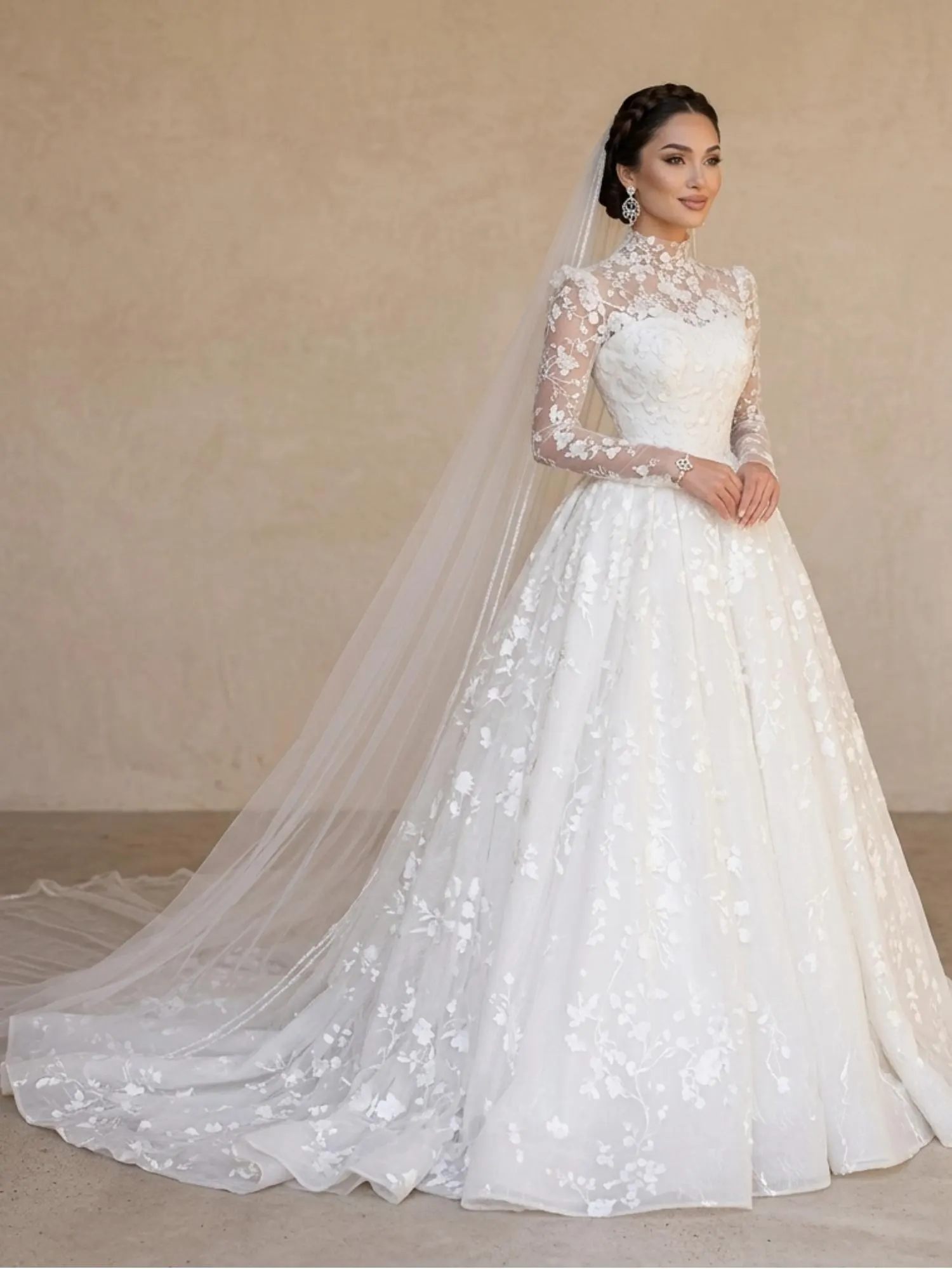 Custom Vintage Lace Wedding Dress High Neck A-Line Bridal Gown Floral Appliqué Princess Bride Dress Elegant Wedding Gown - image 3