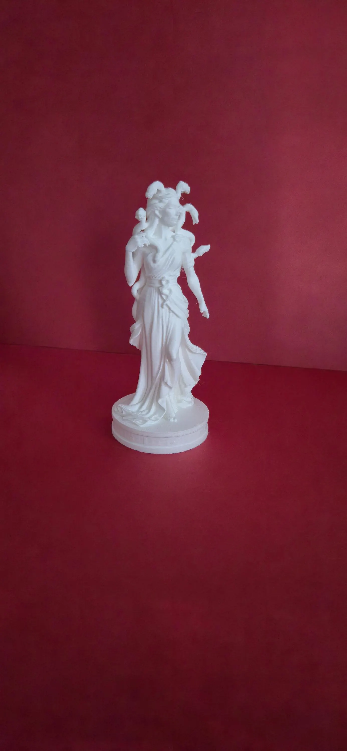 Figurine Medusa Imprimée en 3D – Statue Mythologie Grecque – Sculpture Fantasy Gothique – Décoration intérieur – Cadeau Original