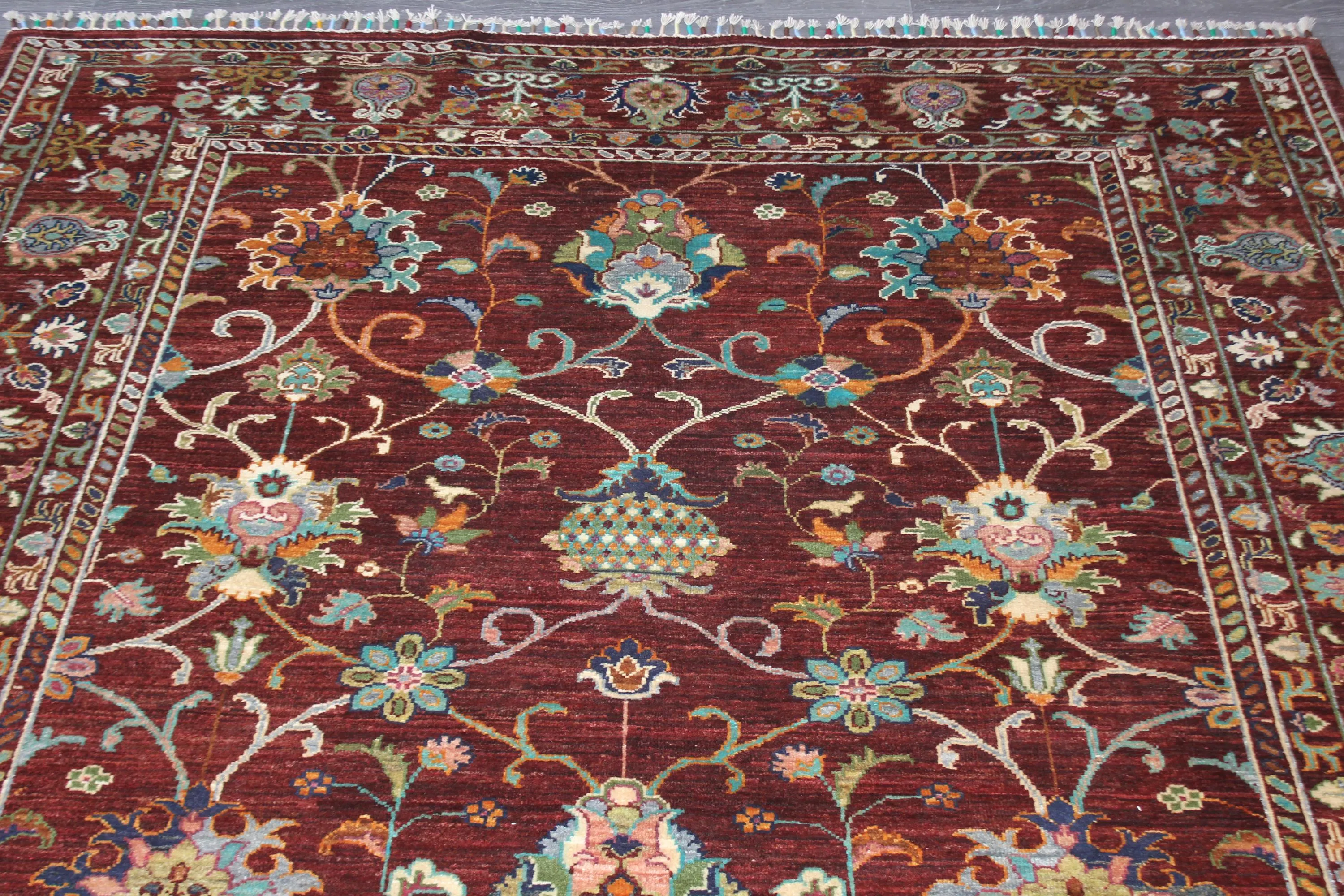 Antique-Style Burgundy Floral Rug, Multicolor Botanical Pattern, Elegant Traditional Area Carpet, 5.9 x 8.2 FT - image 5