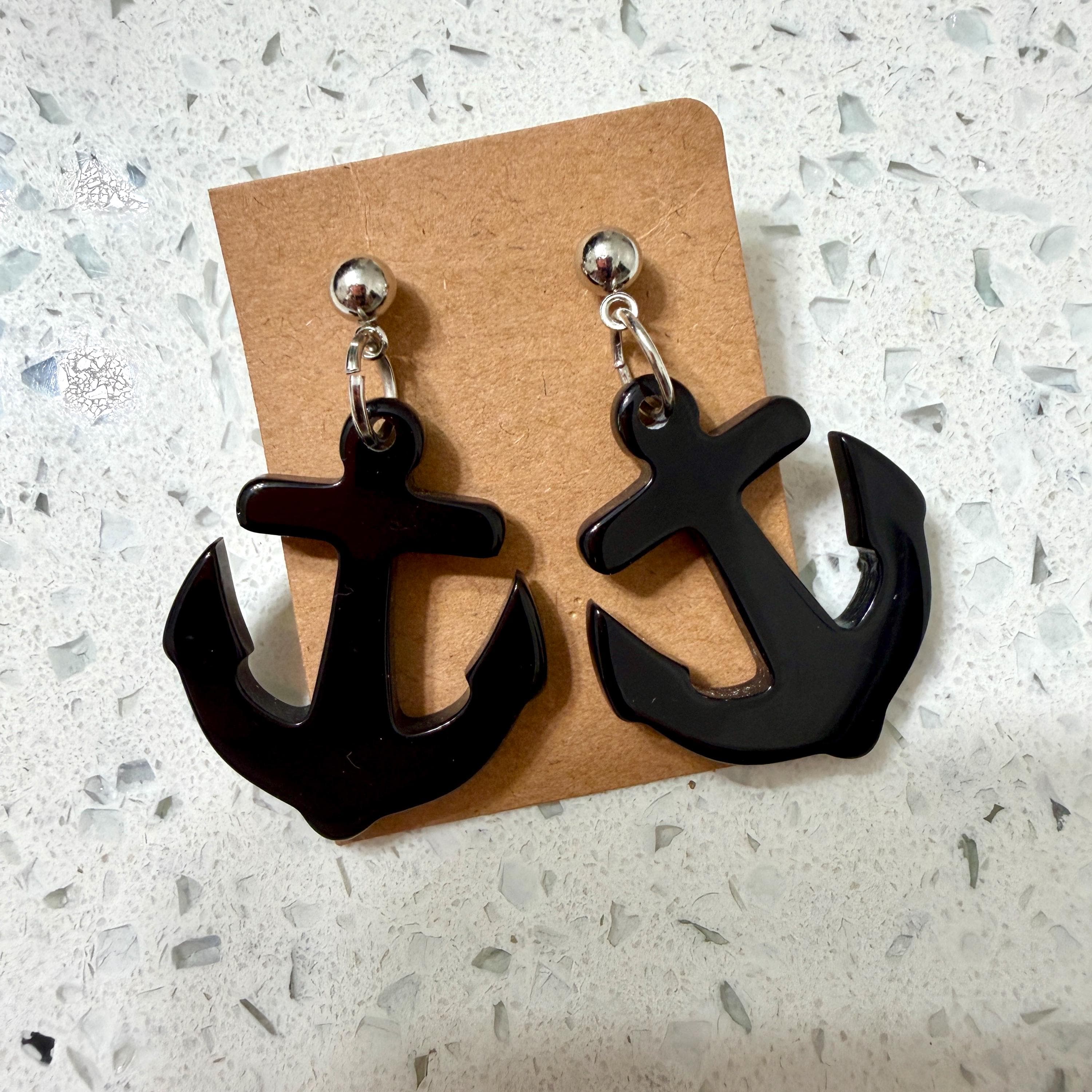 Retro Plastic Anchor Nautical Novelty Fakelite Assemblage Necklace Earrings in the style of WW2 Wartime Jewelry - image 5