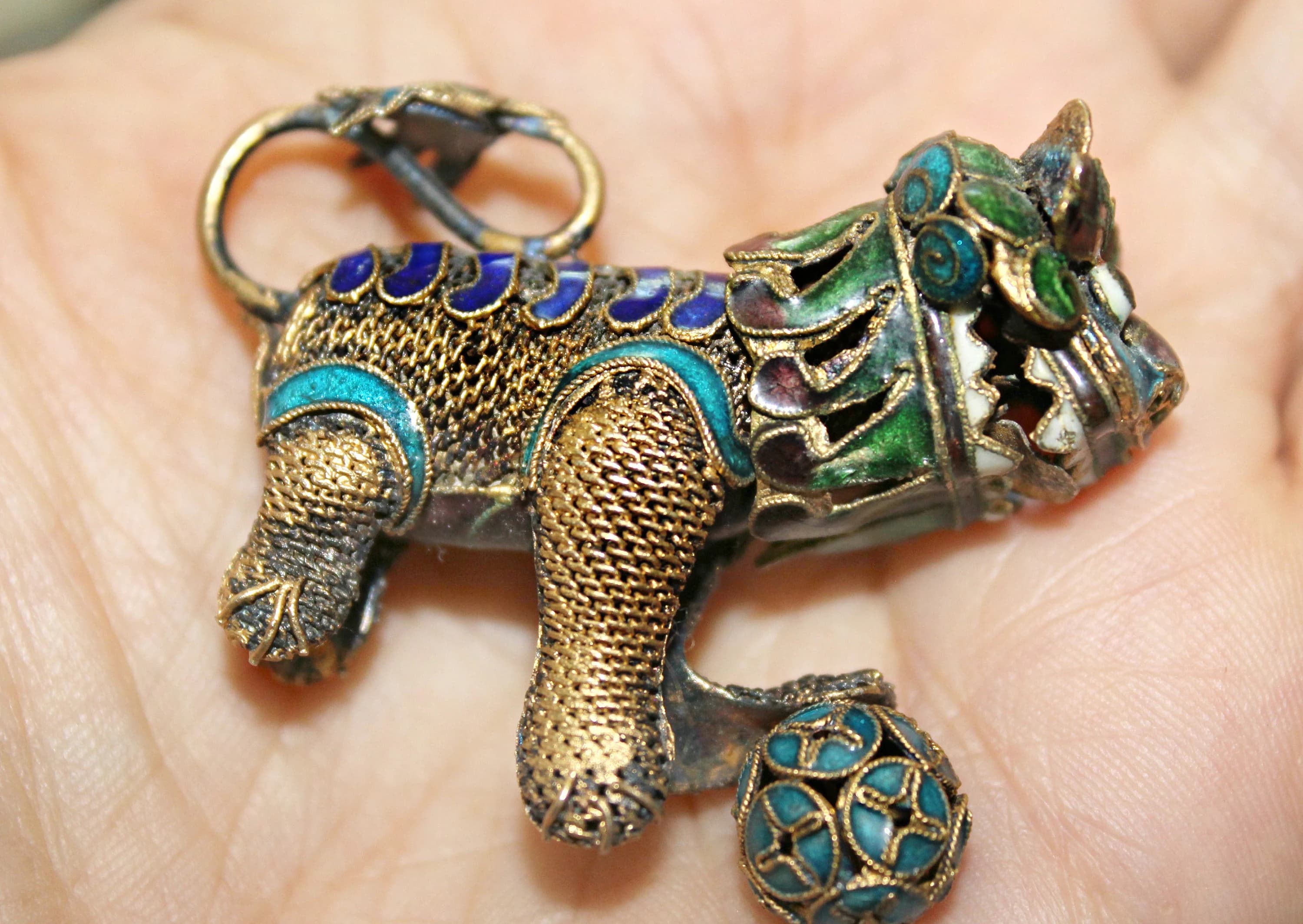 Old Chinese Guardian Lion Foo Dog Amulet Pendant Enamel on Metal Whimsical Jewelry 1.75'' L - image 5