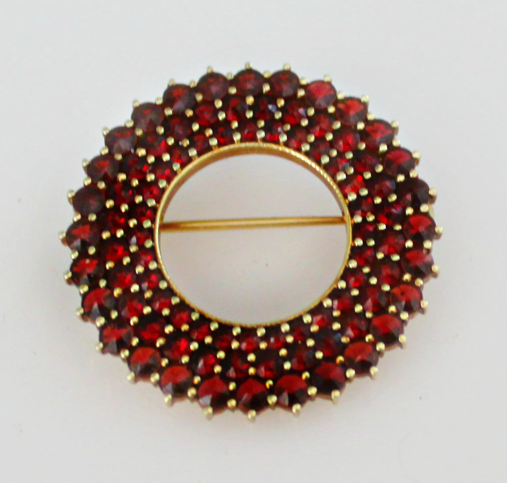 Vintage Bohemian Garnet Chanel Setting Brooch 14 k Gold Marked - image 4