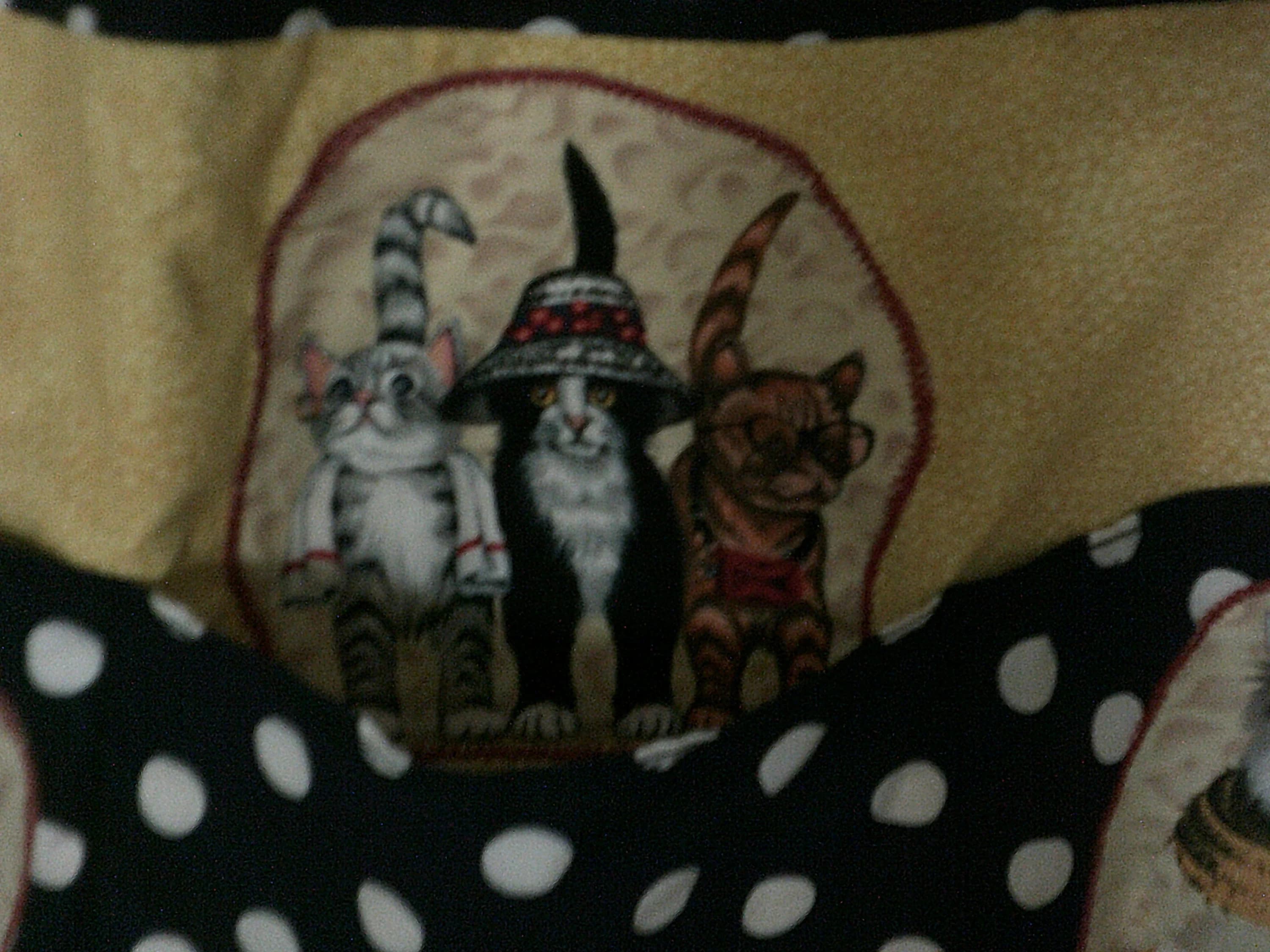 Handy Helper Patchwork Skirt Aprons! Stylish & Practical! Great for the Classroom or Home. 3 Deep Pockets Hold Stuff. Made to fit all sizes! - image 5